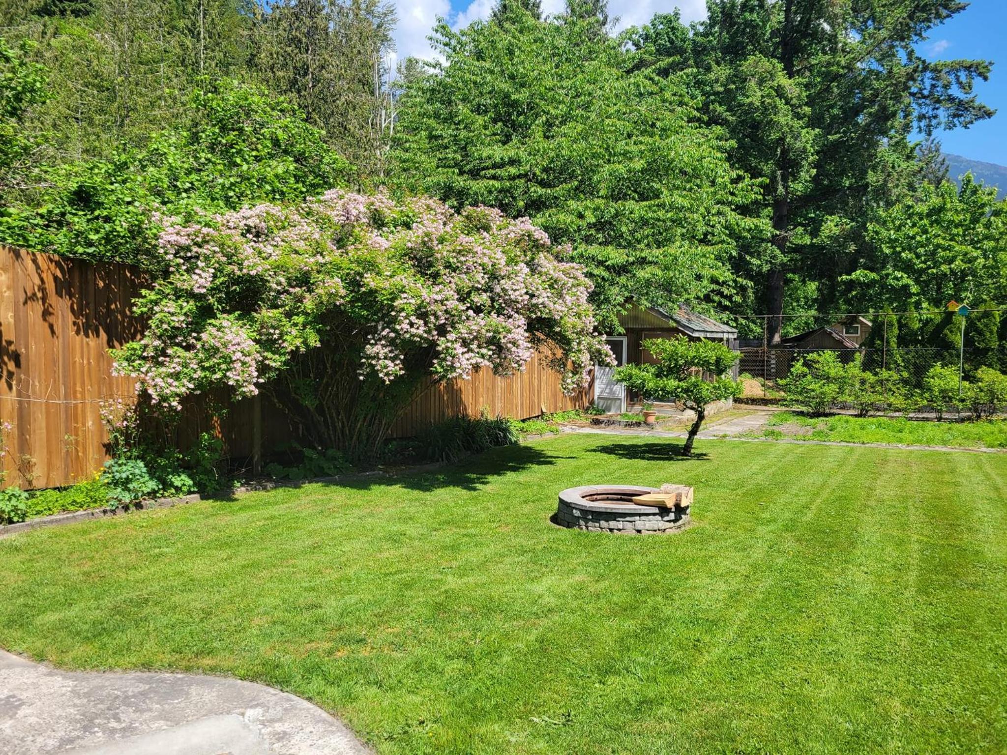 Riverbend Guest House
