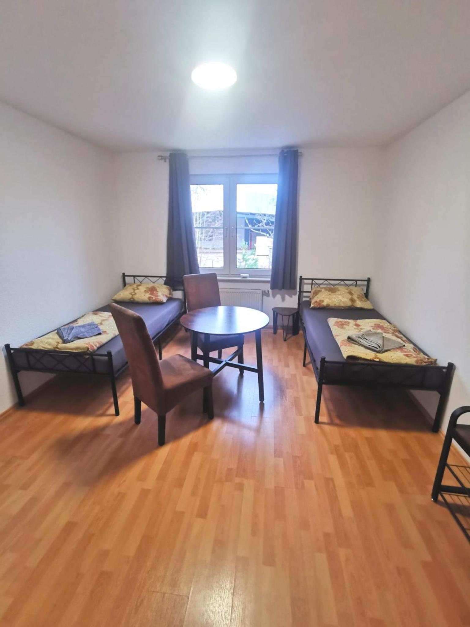 Monteurzimmer am Bahnhof Biesenthal - 3 große Apartments