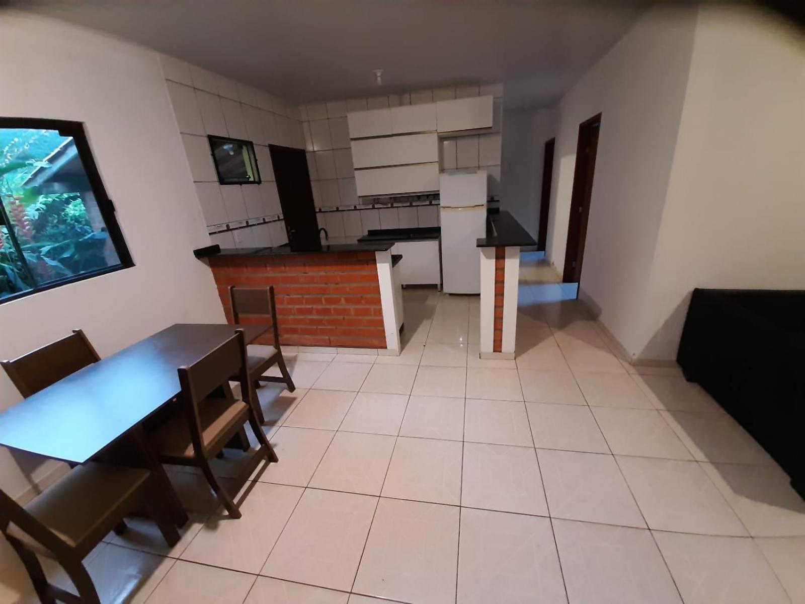 Casa de 3 quartos entre praia do Morro das Pedras e Lagoa do Peri