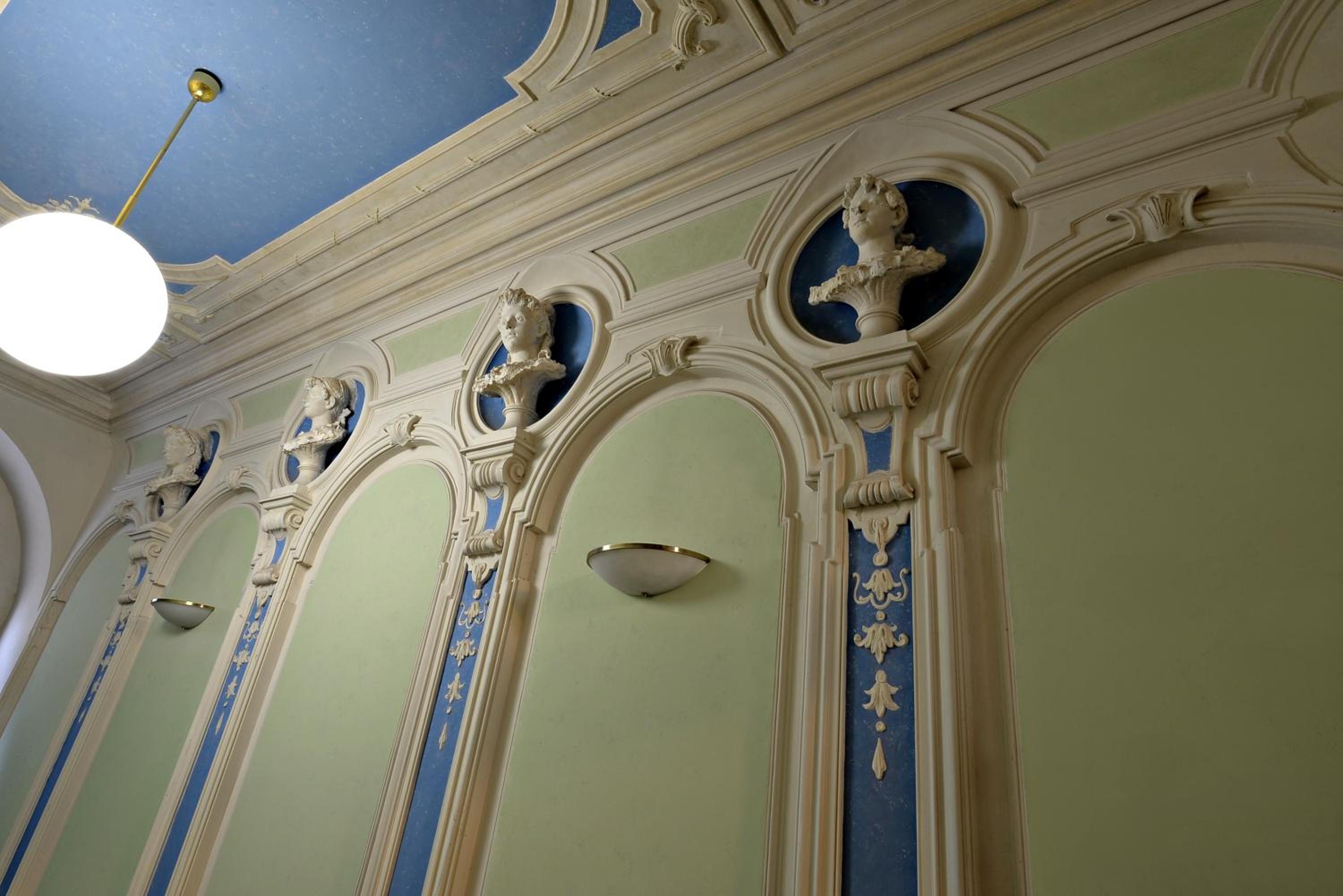 Imperial Deluxe Suite
