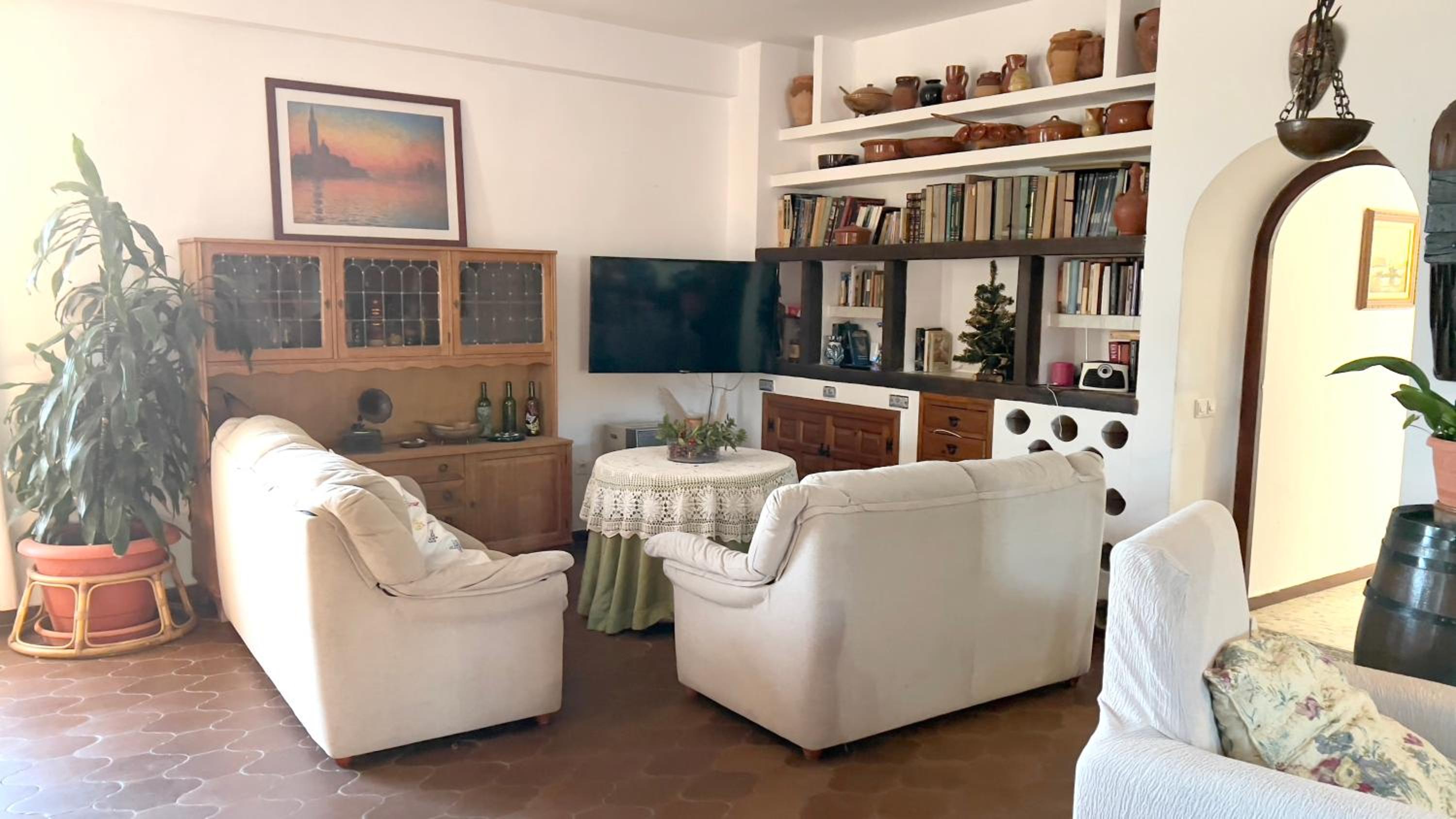 Exceptional villa in Mijas with private pool, sea view