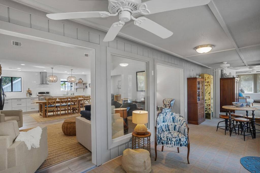 4bd/3ba - Renovated Center Island Home & Garage Apt - Amenity Cards Avail - Pets ok