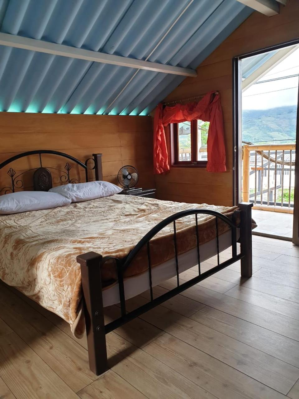 HOSTAL MACONDO