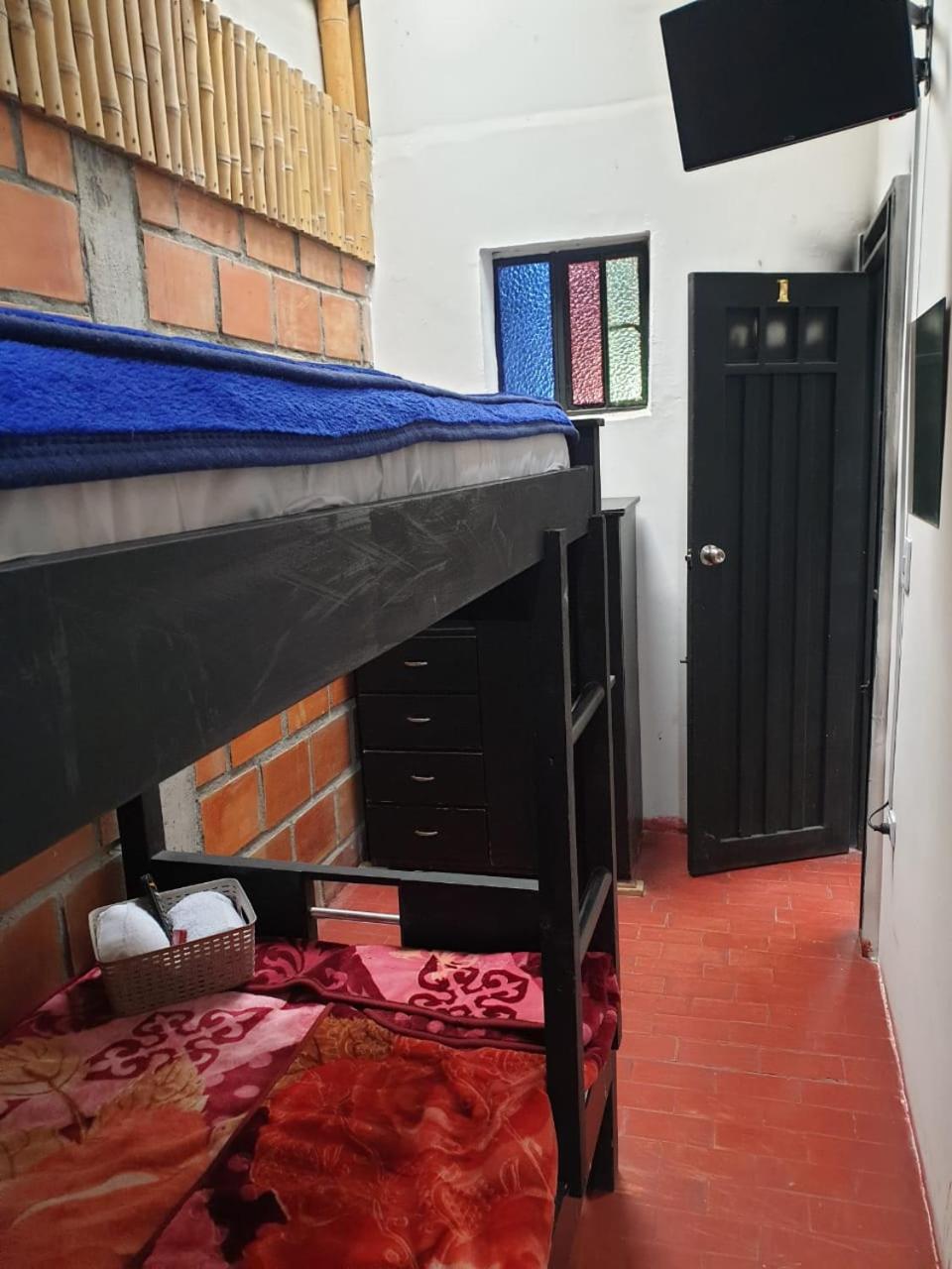HOSTAL MACONDO