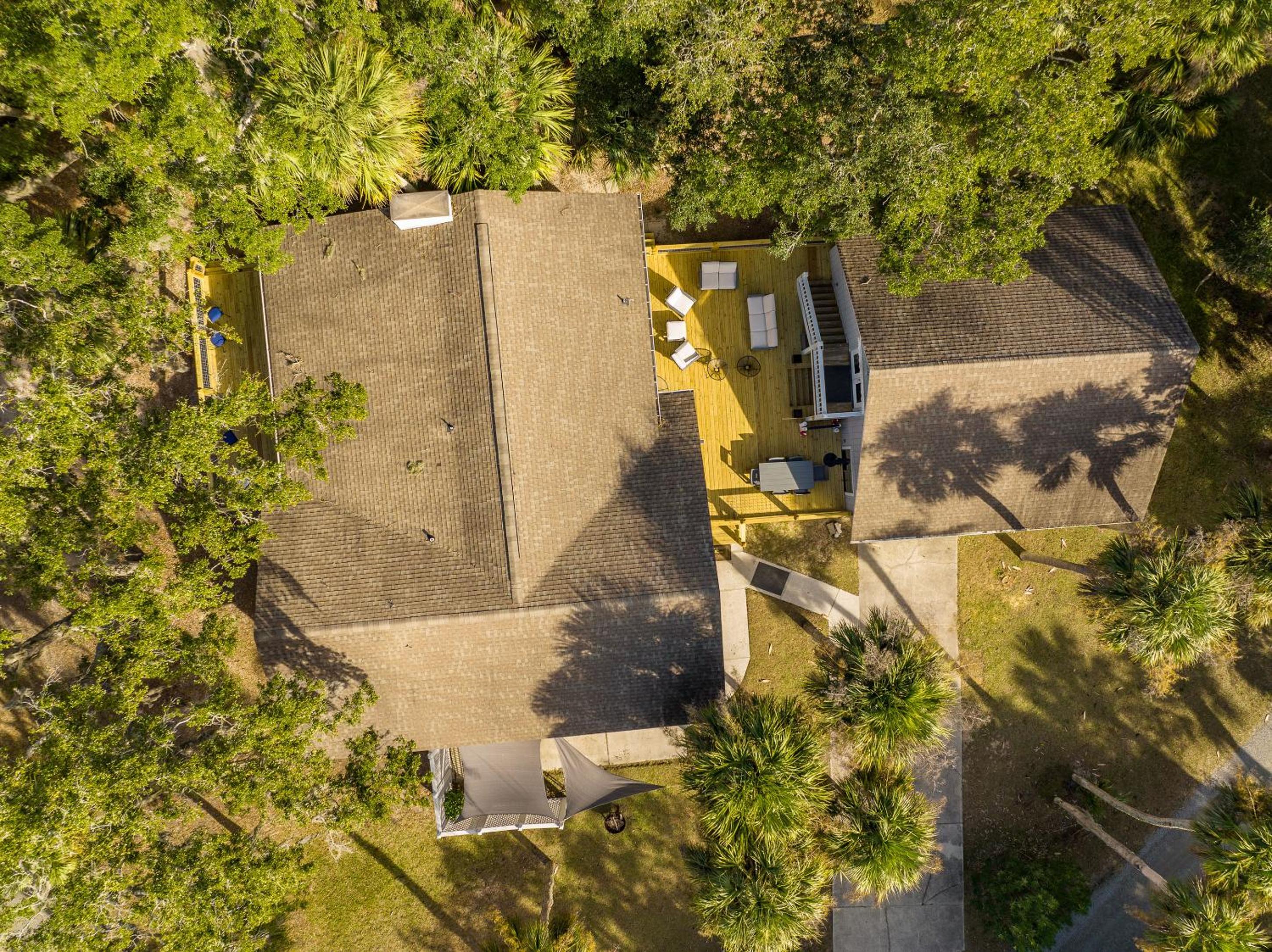 4bd/3ba - Renovated Center Island Home & Garage Apt - Amenity Cards Avail - Pets ok