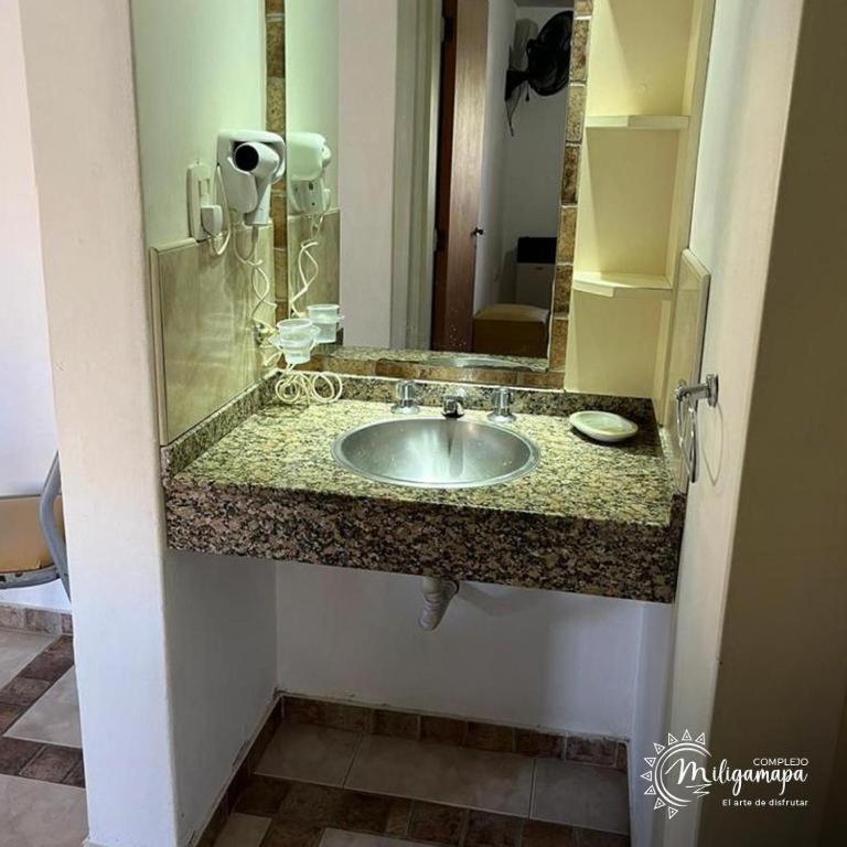 complejo miligamapa con piscina climatizada