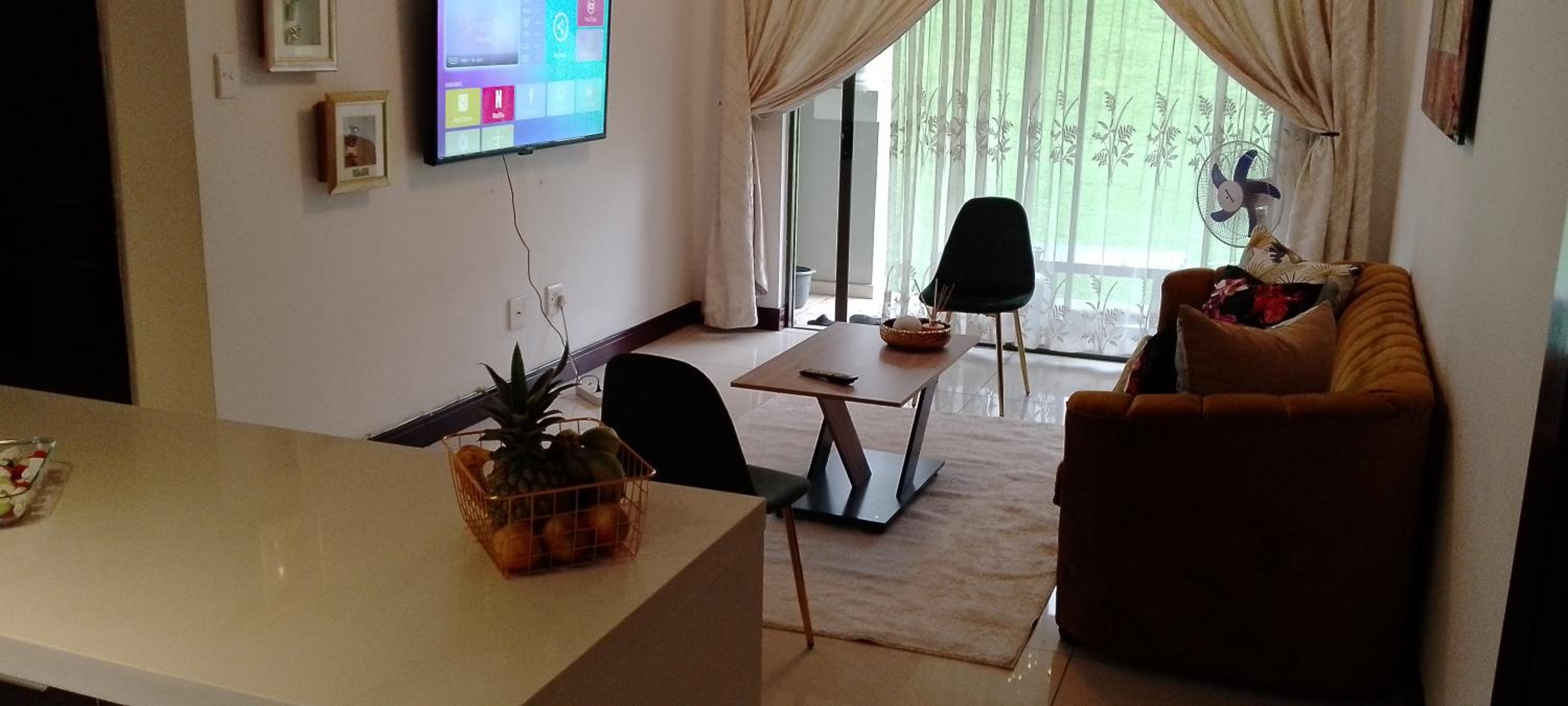 Luxurious 2 bed Apartment view 5