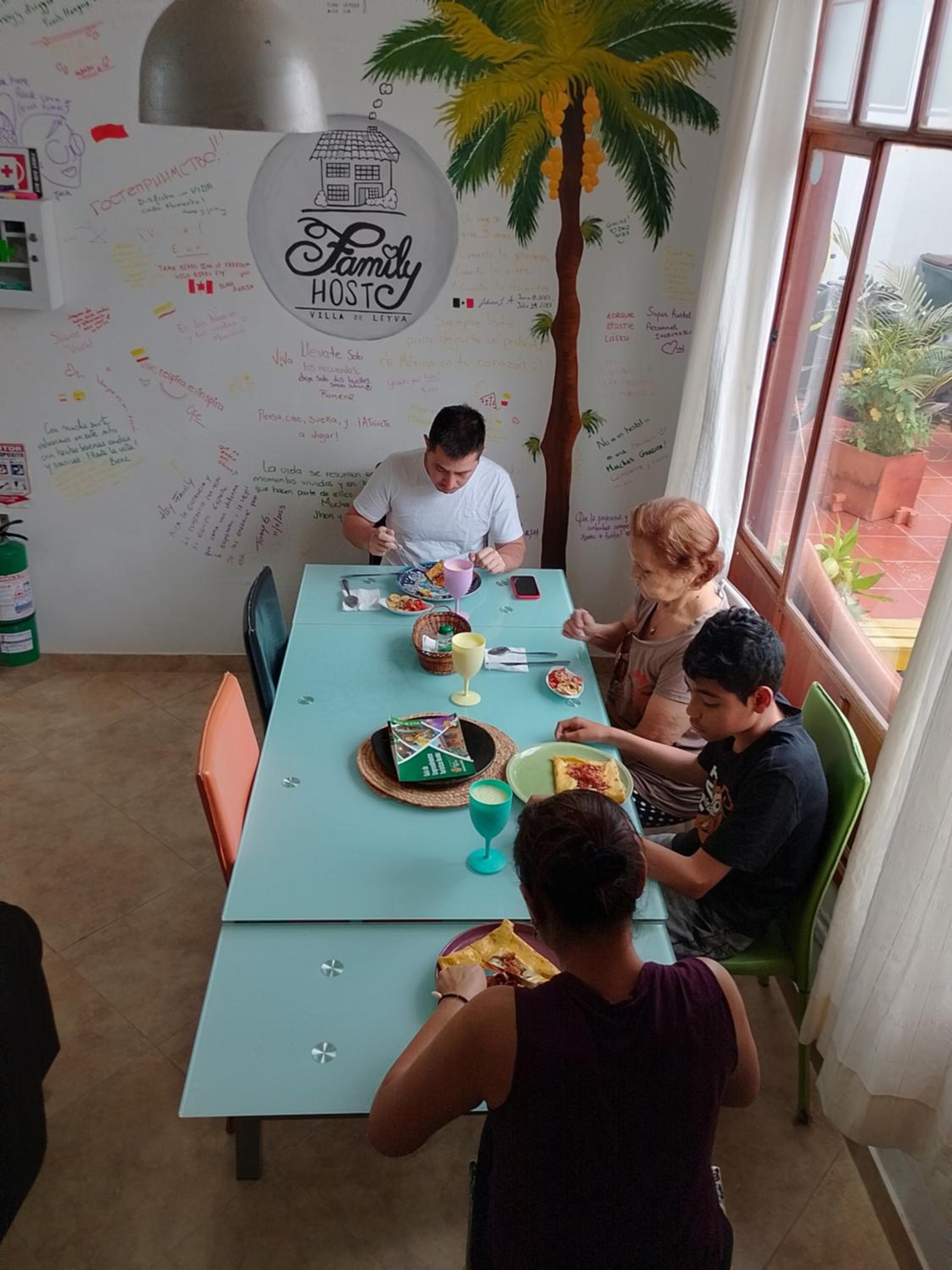 Family Host HOSTEL