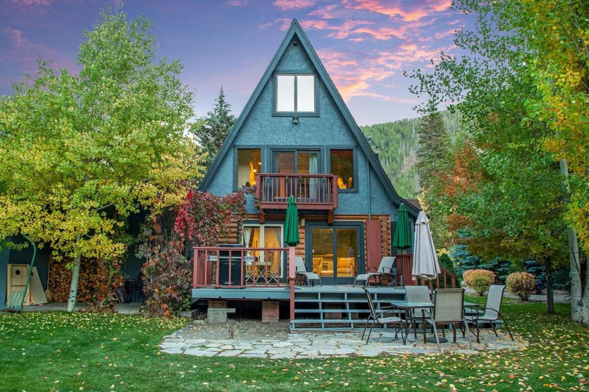 Riverfront Cabin Sun Valley Area view 2