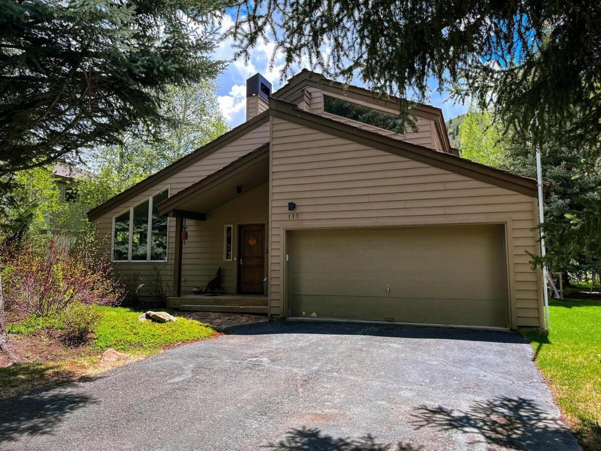 Sun Valley Luxe Family Home with Dog-Friendly Yard and Hot Tub