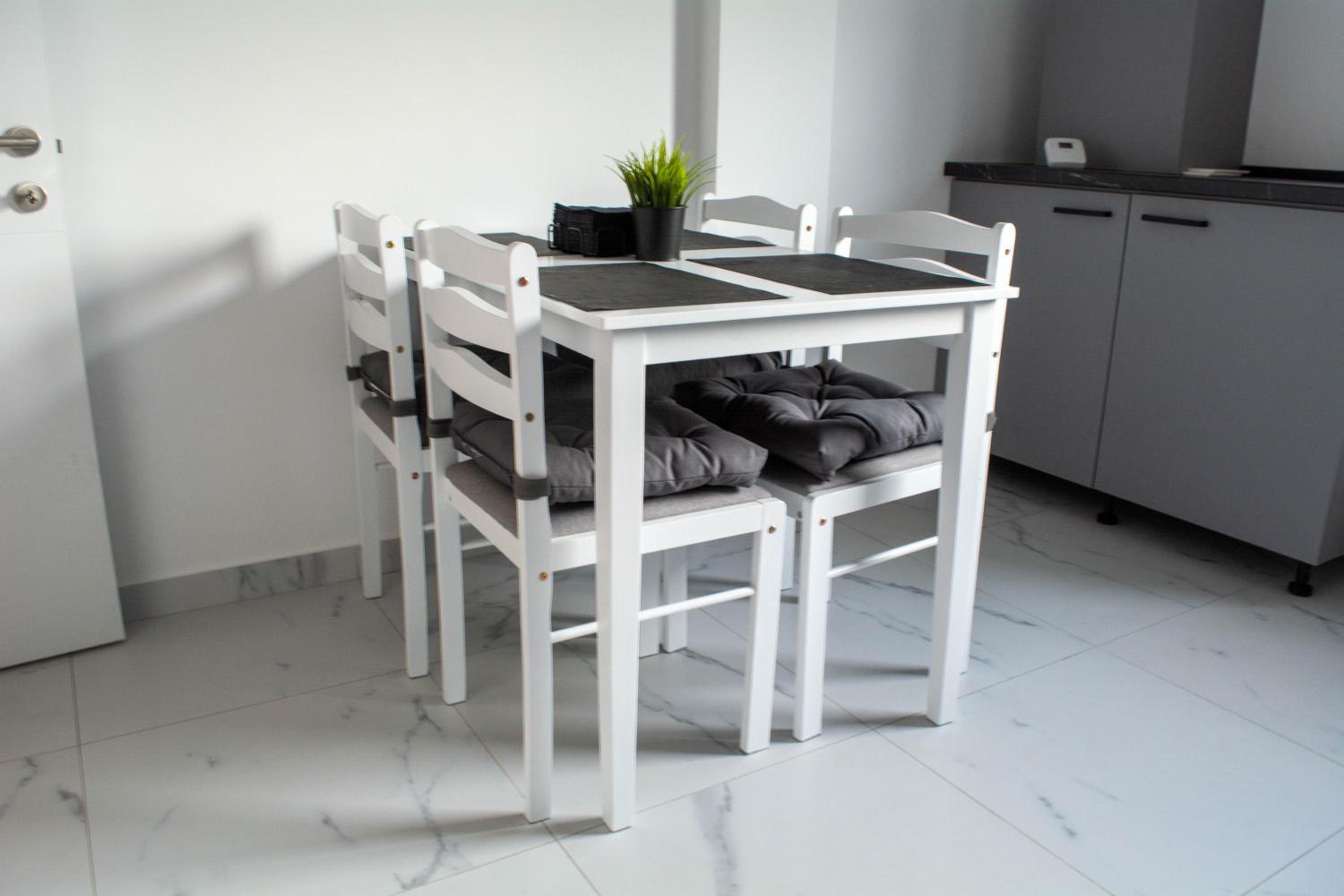 Central David Residence 3 en Braşov — kitchen