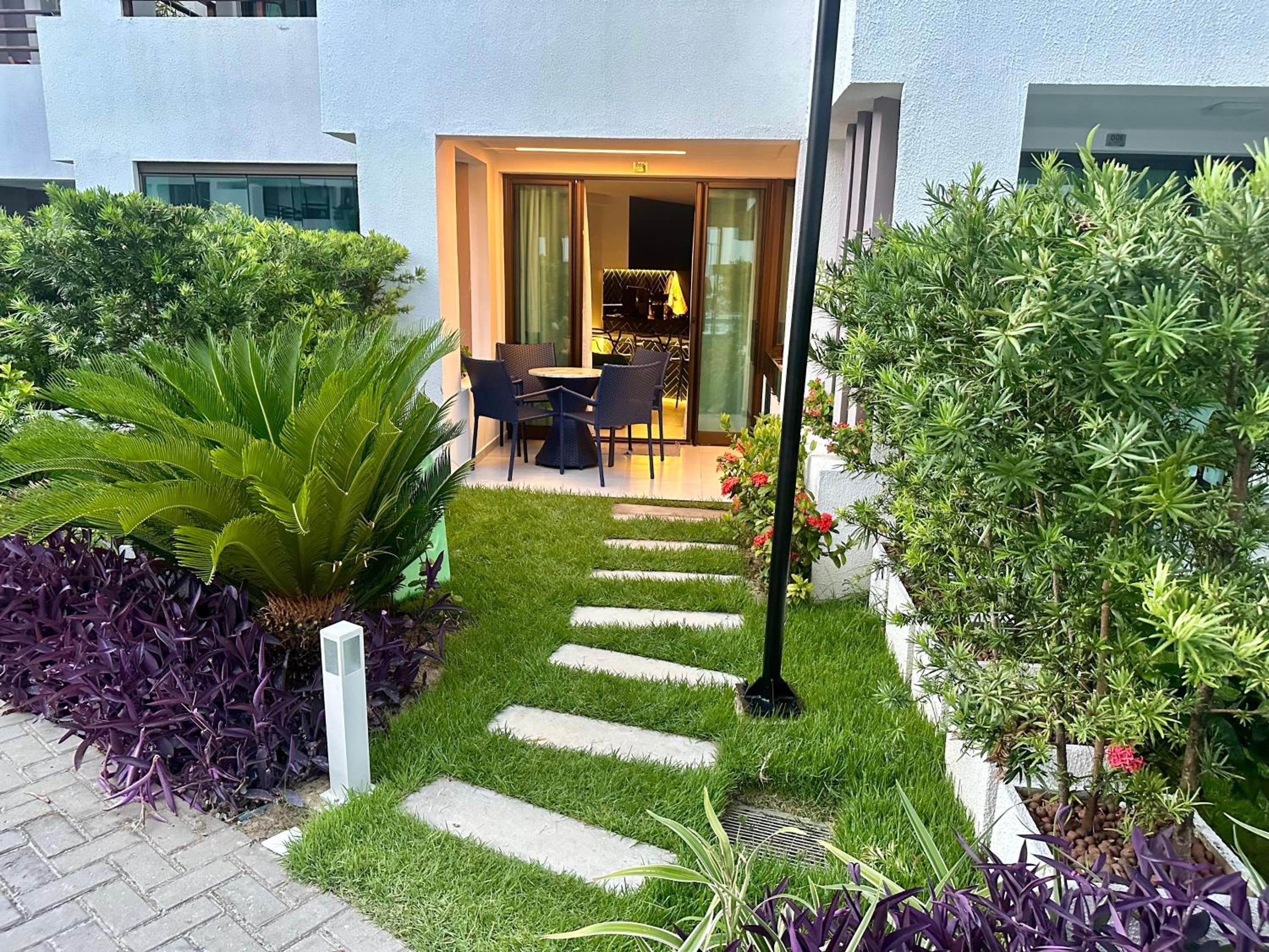 Flat Luxo - Pé na Areia - Maui Beach Residence