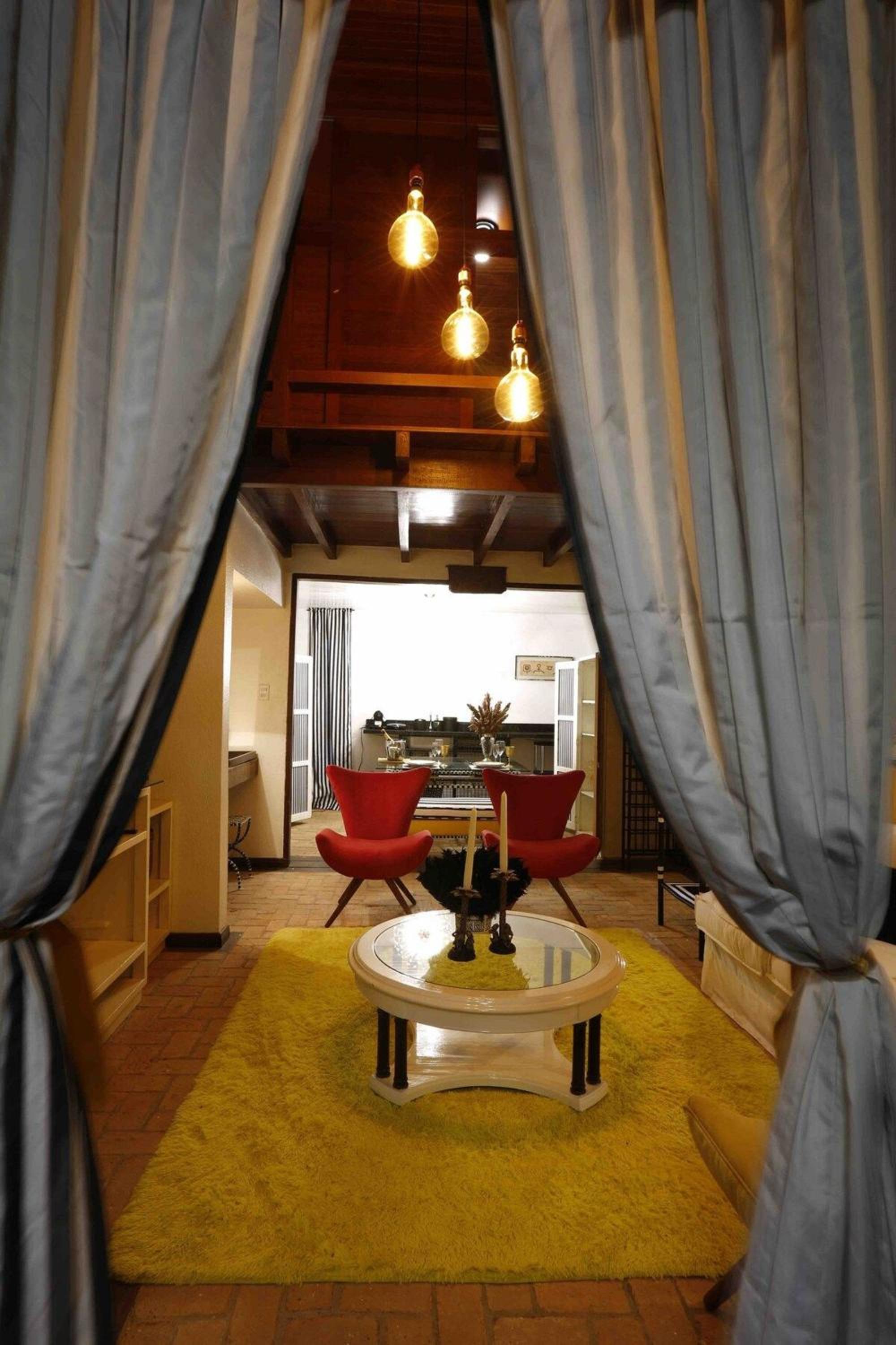 Casas Park Way