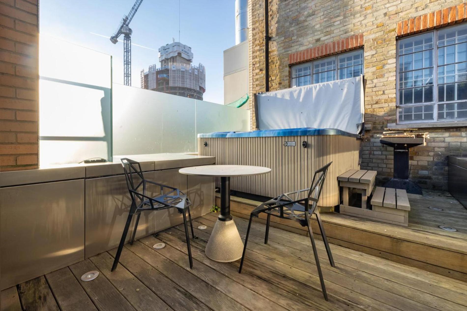 The Tonic 1 Bed with Patio in Shoreditch