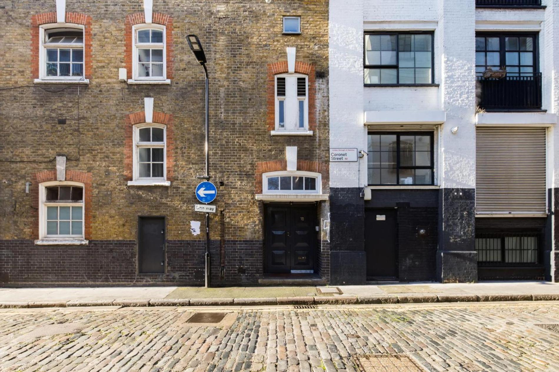 The Tonic 1 Bed with Patio in Shoreditch