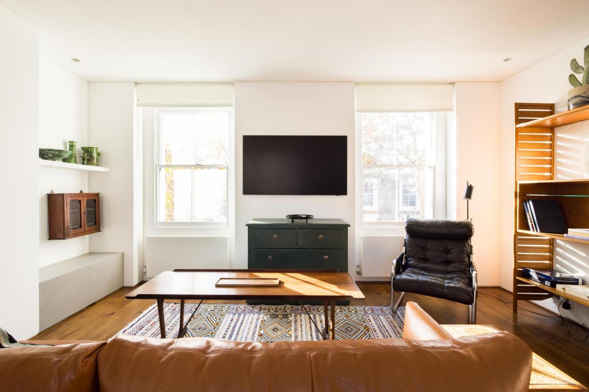 Bellevue Notting Hill 2 Bed by Holland Park