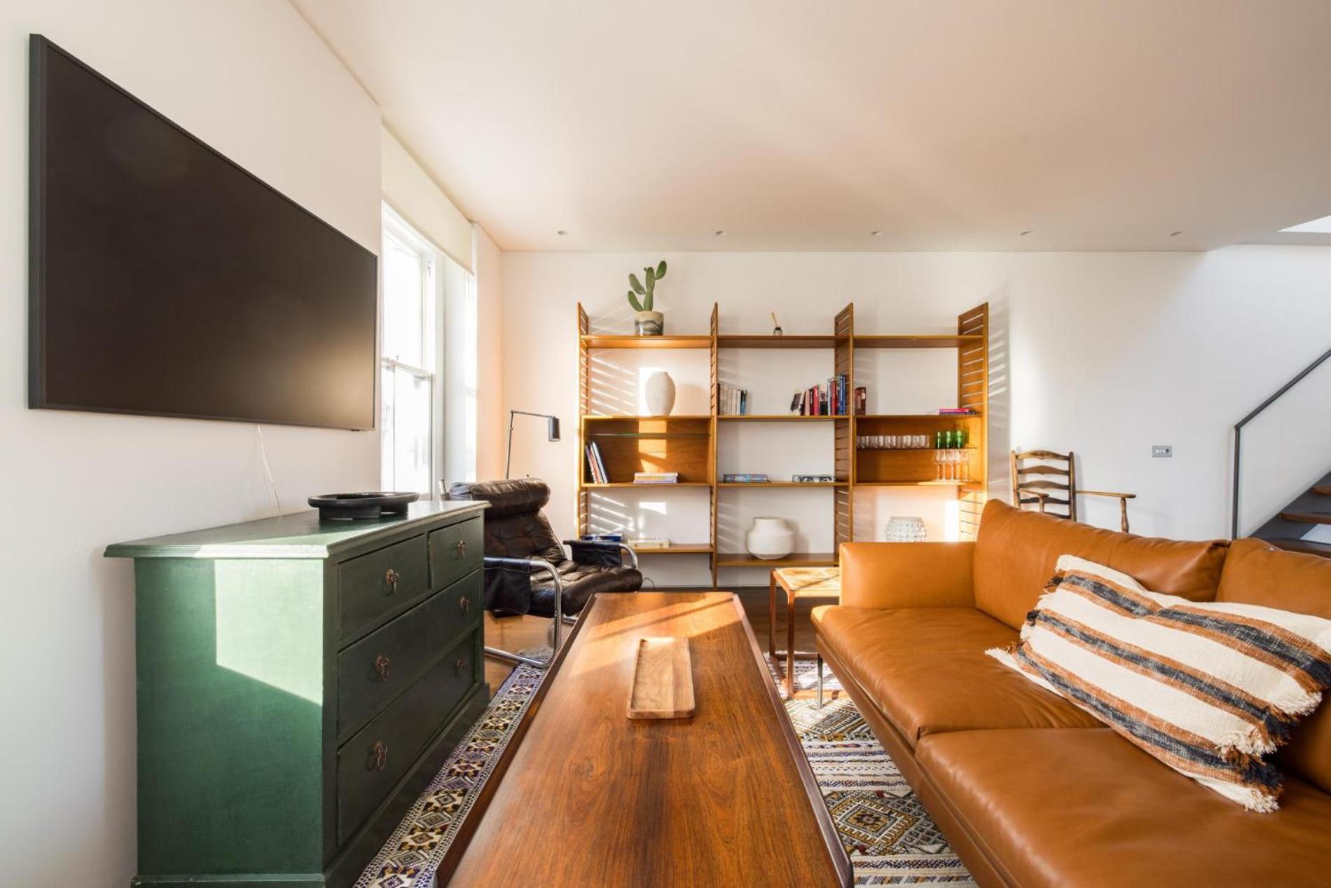 Bellevue Notting Hill 2 Bed by Holland Park