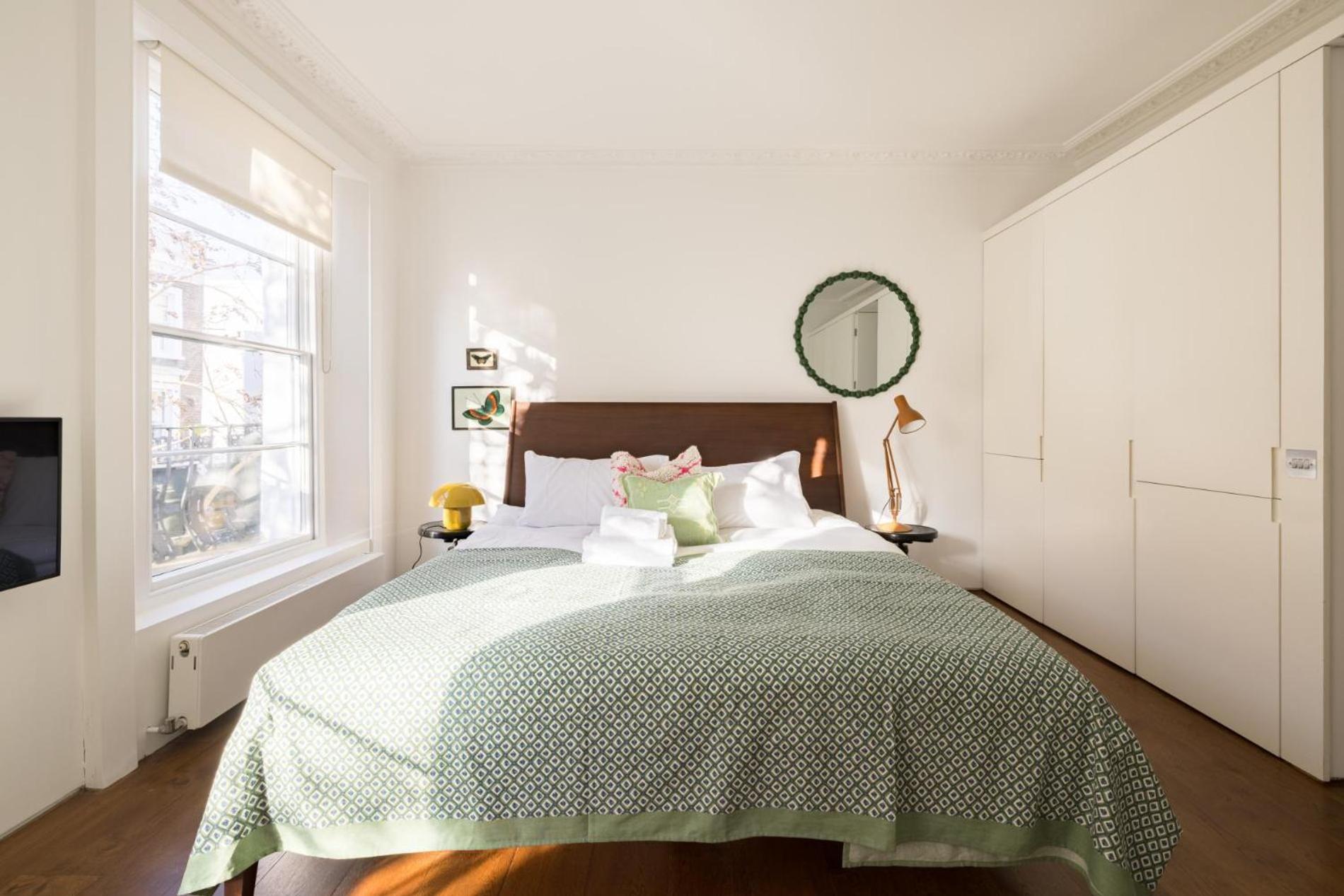 Bellevue Notting Hill 2 Bed by Holland Park