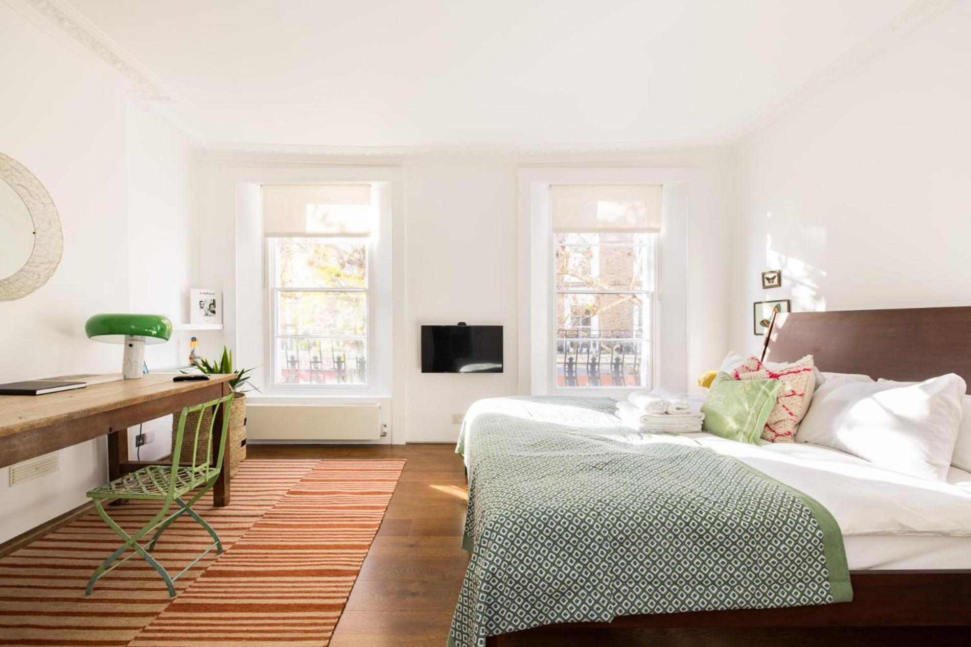 Bellevue Notting Hill 2 Bed by Holland Park