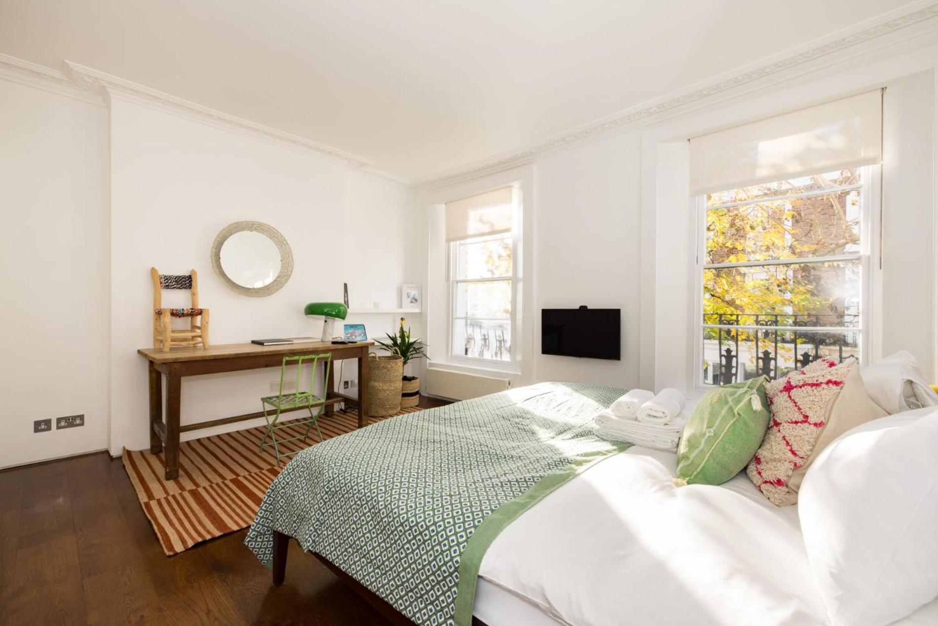 Bellevue Notting Hill 2 Bed by Holland Park