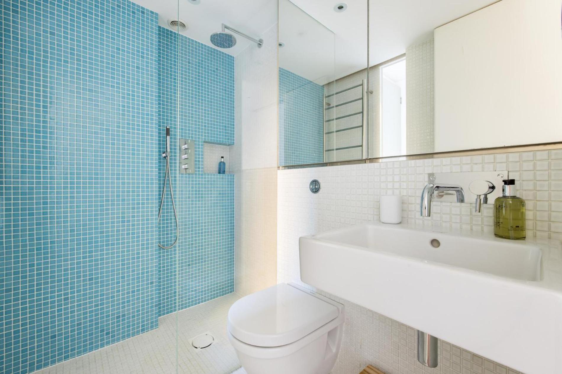 Bellevue Notting Hill 2 Bed by Holland Park