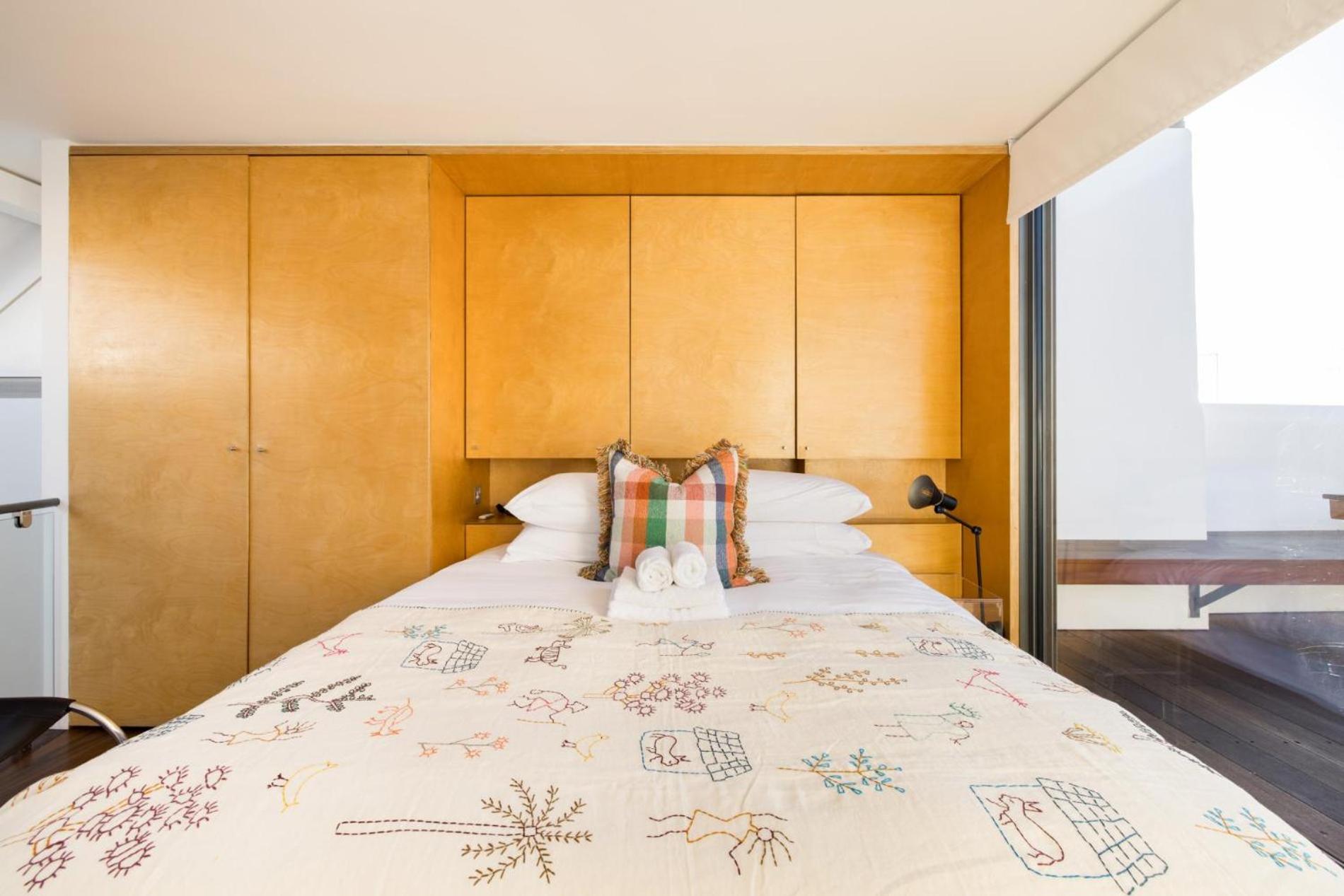 Bellevue Notting Hill 2 Bed by Holland Park