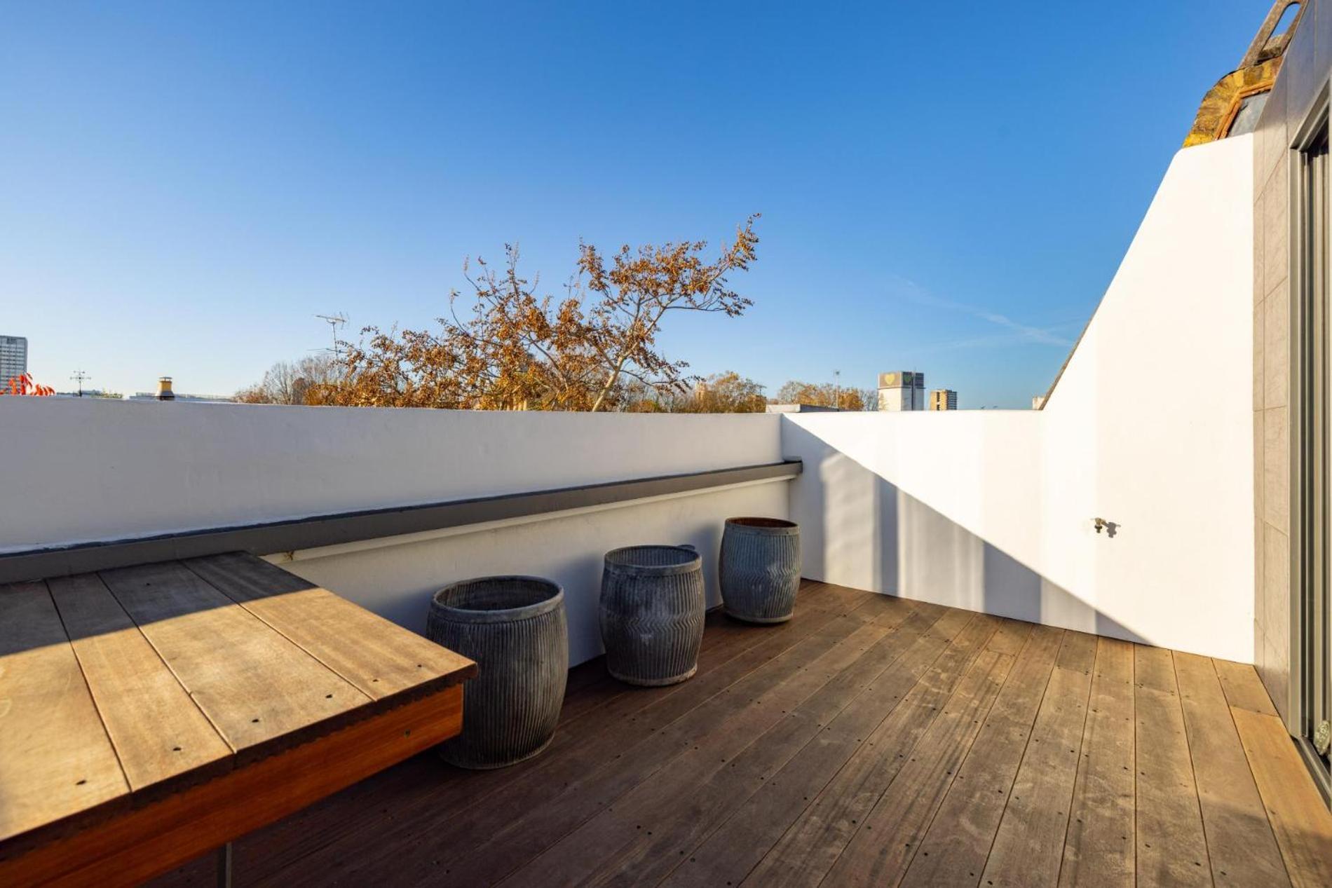Bellevue Notting Hill 2 Bed by Holland Park