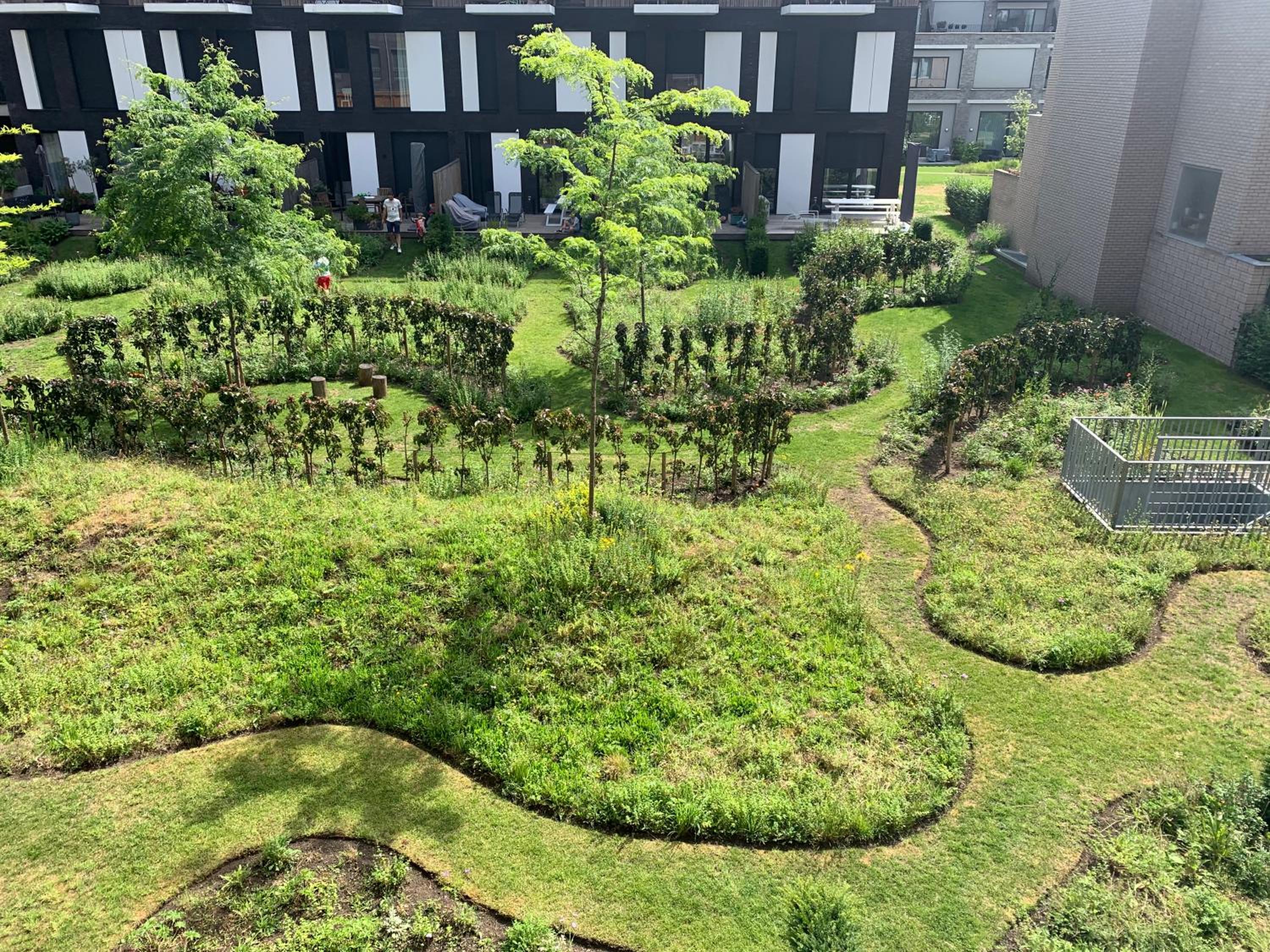 Luxury apartment, private terrace & FREE PARKING