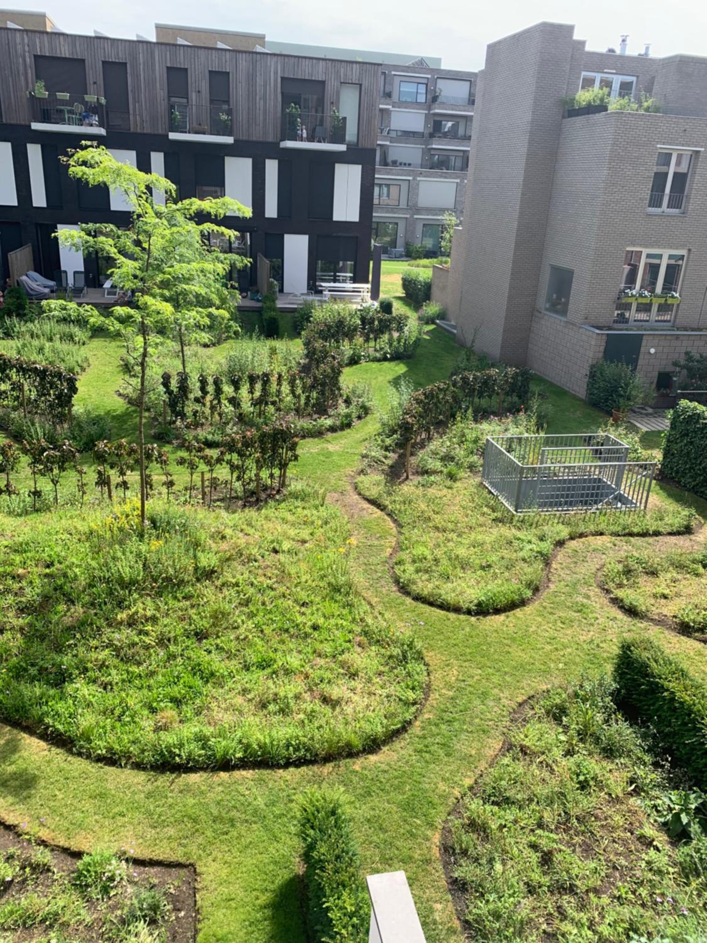 Luxury apartment, private terrace & FREE PARKING