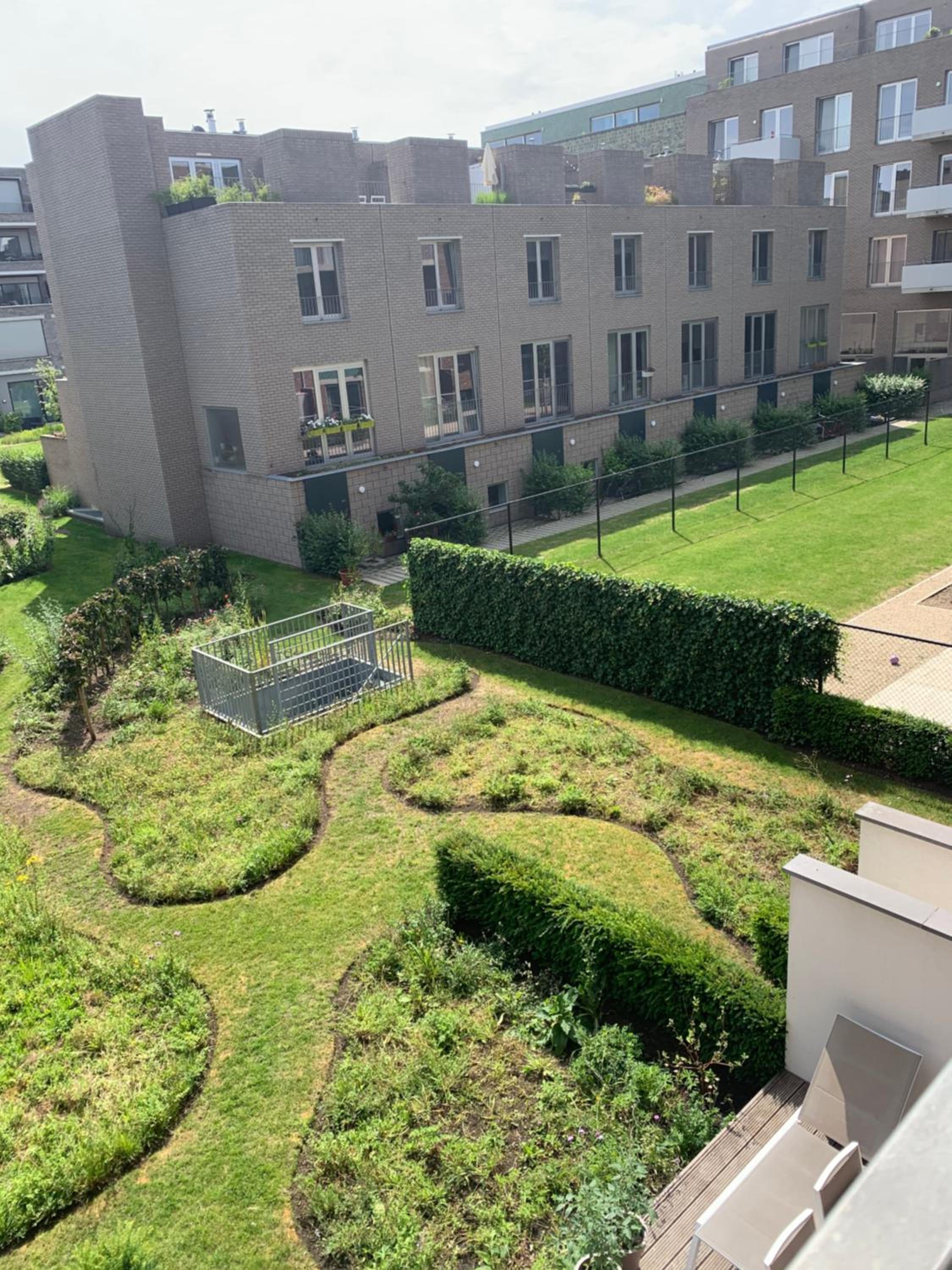 Luxury apartment, private terrace & FREE PARKING