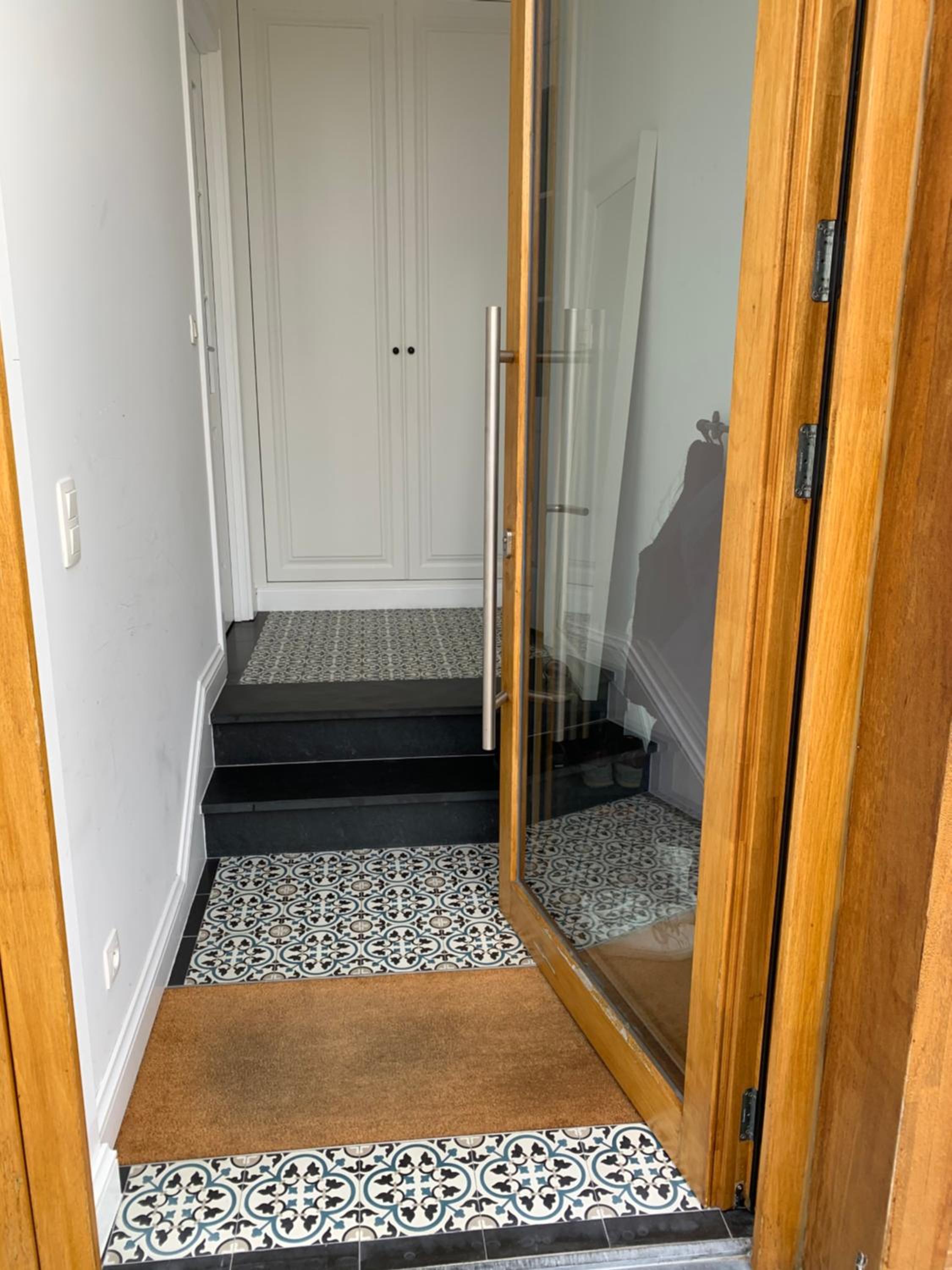 Luxury apartment, private terrace & FREE PARKING