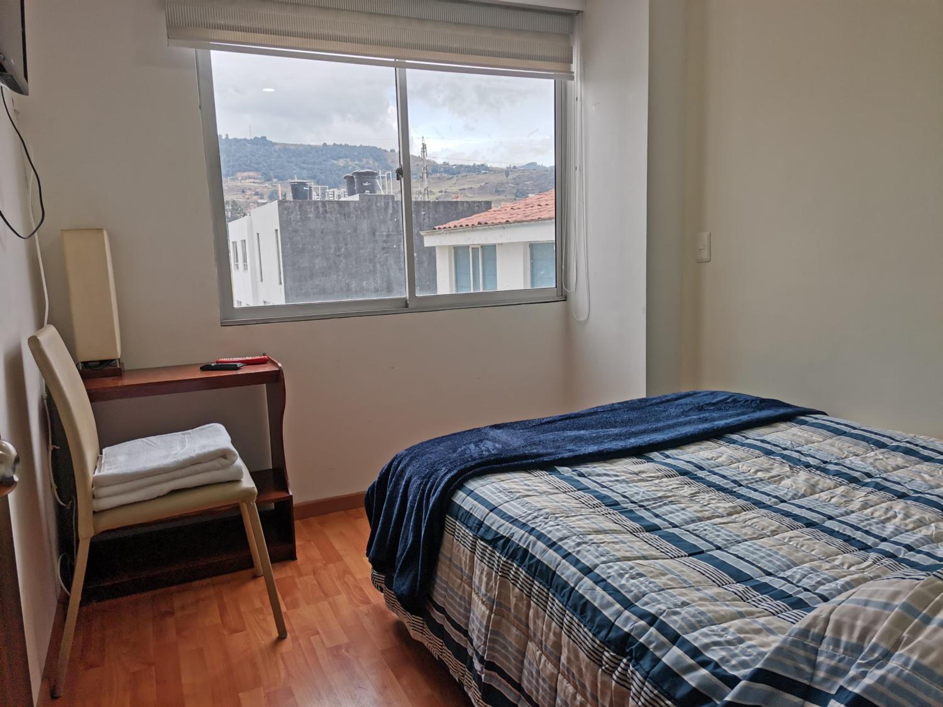 Aparta-estudio cerca al CC Viva norte Tunja