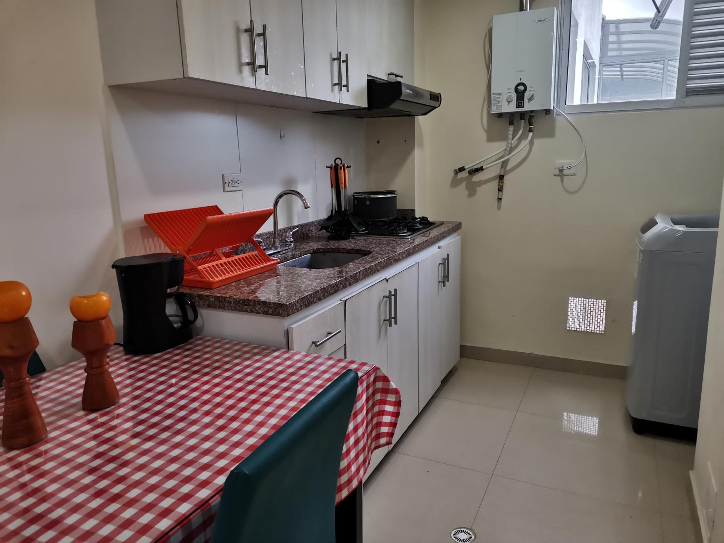 Aparta-estudio cerca al CC Viva norte Tunja
