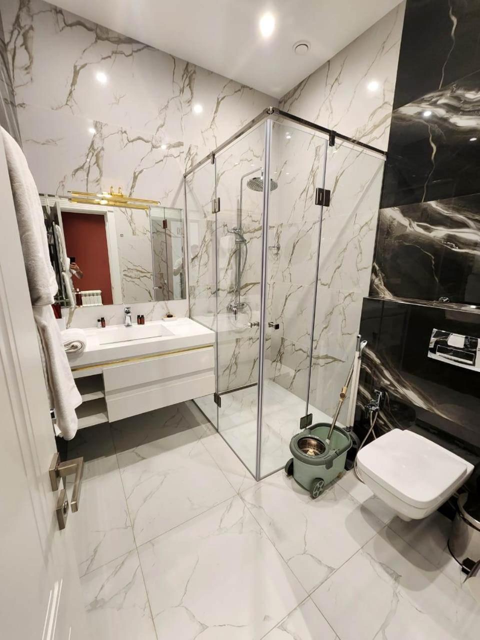 Awesome Brand New Apartment, In Center