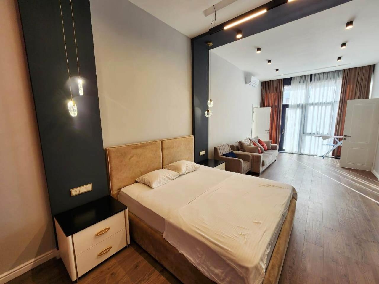 Awesome Brand New Apartment, In Center