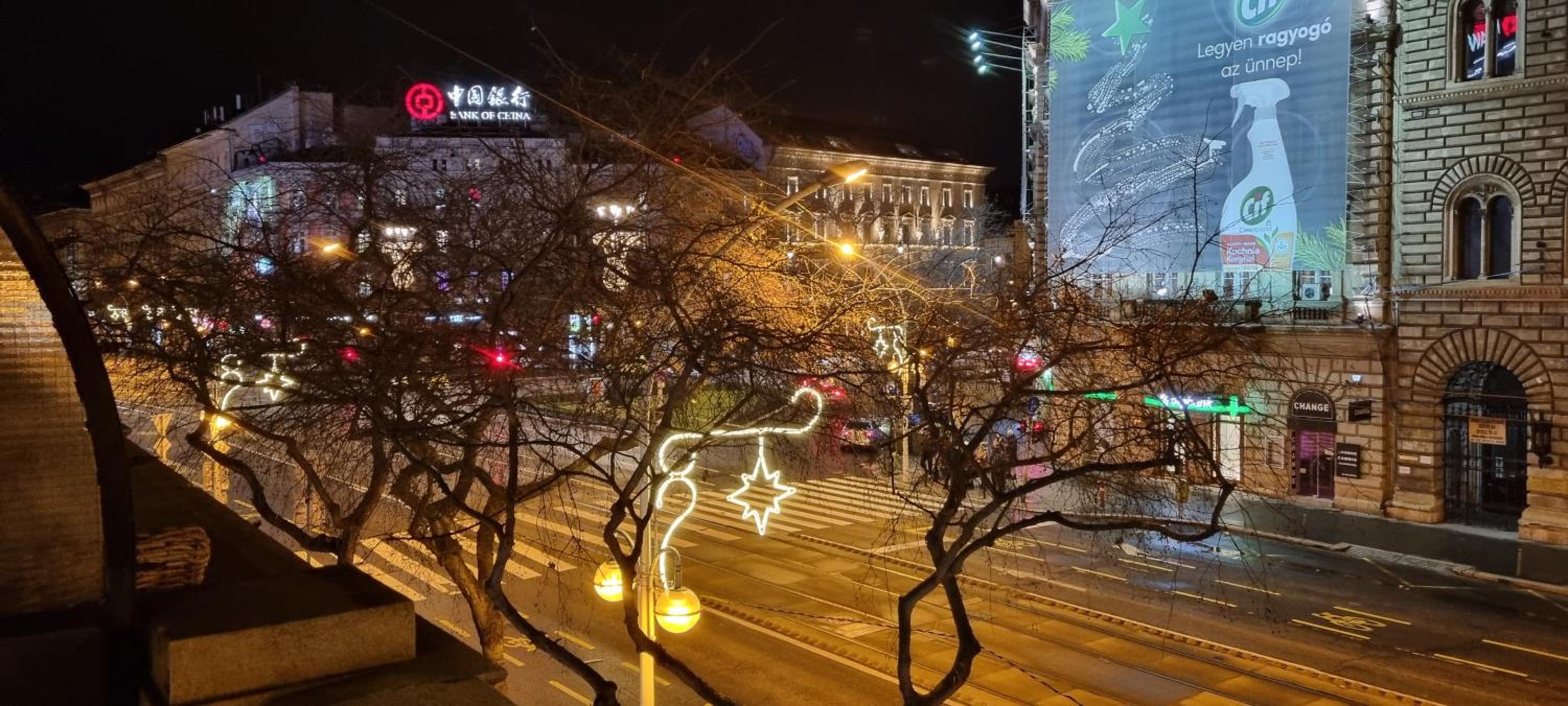 T & E Apartment Budapest view 4