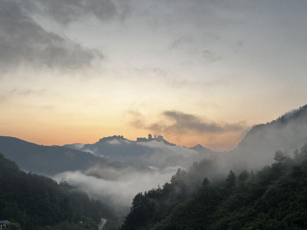 Zhangjiajie Guanshanyuan B&B