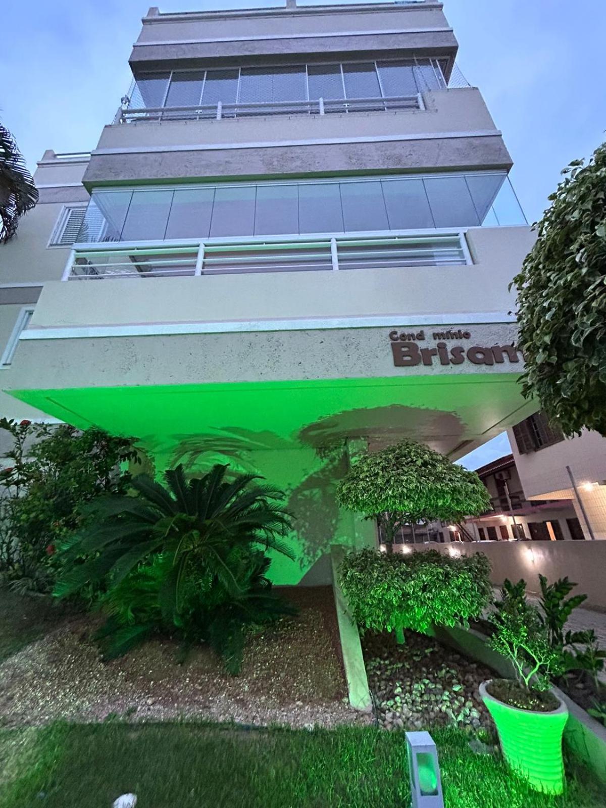 Excelente Apartamento Na Praia de Ingleses Gaivotas Pertinho do Mar