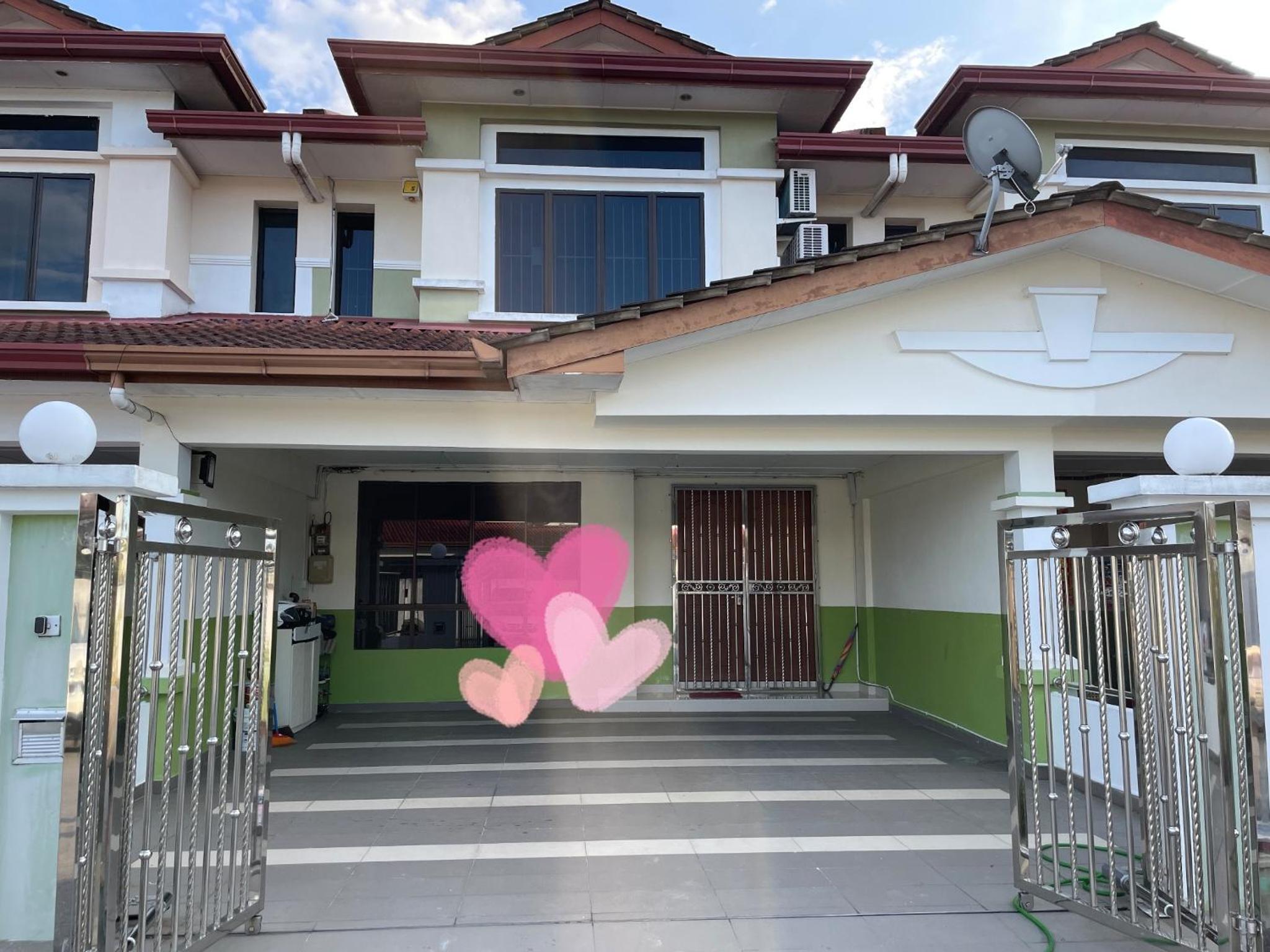 Sibu Homestay Happy Family photo 1