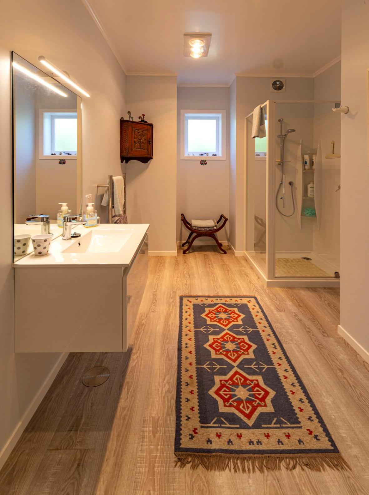 Oneroa Bay Apartment