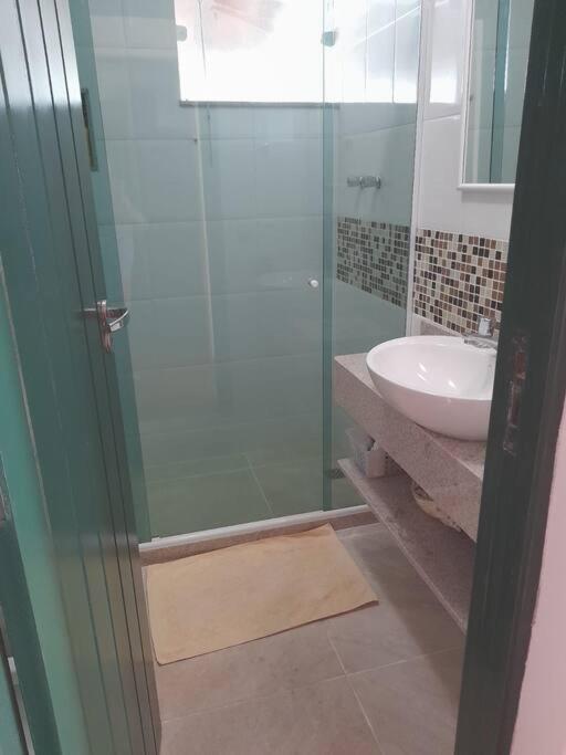 Casa Grega em Angra dos Reis com Piscina e Vista Espetacular