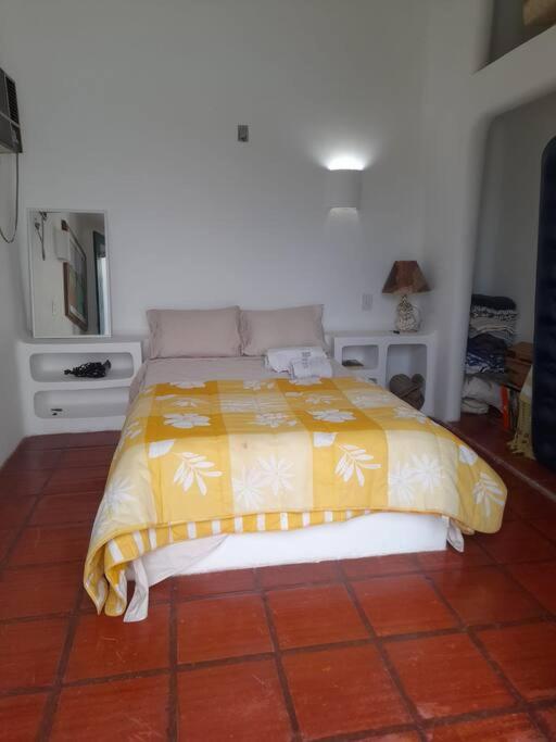 Casa Grega em Angra dos Reis com Piscina e Vista Espetacular