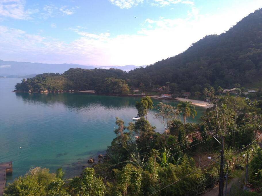 Casa Grega em Angra dos Reis com Piscina e Vista Espetacular