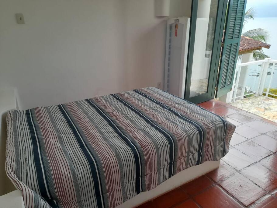 Casa Grega em Angra dos Reis com Piscina e Vista Espetacular