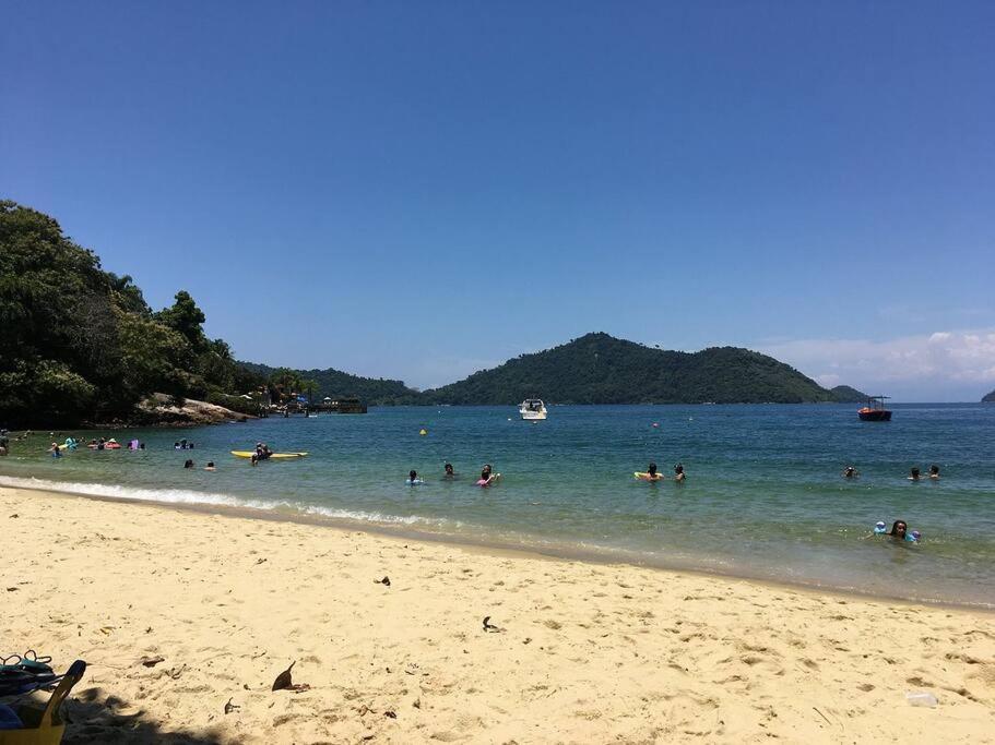Casa Grega em Angra dos Reis com Piscina e Vista Espetacular