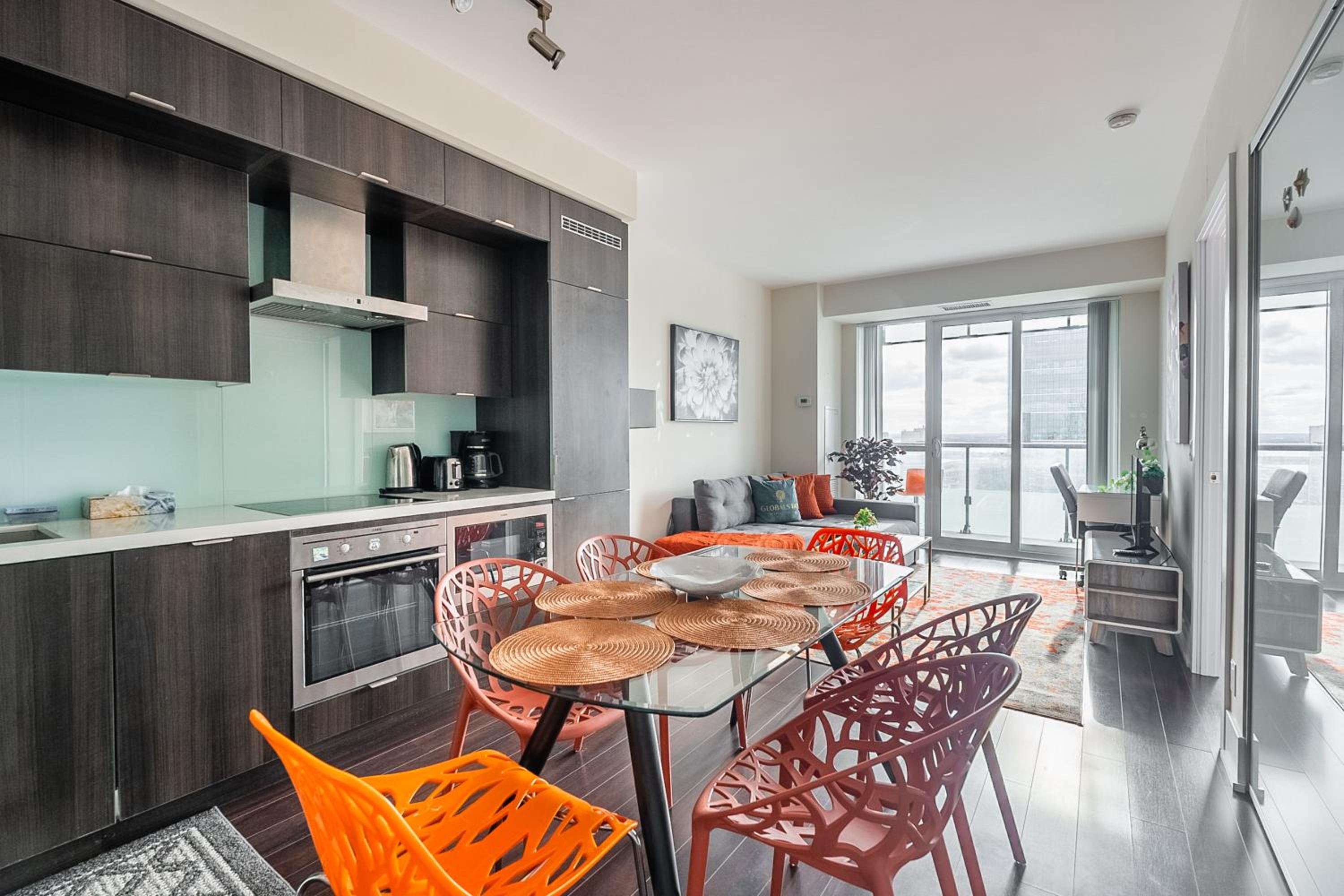 GLOBALSTAY Modern Downtown Apartment view 2