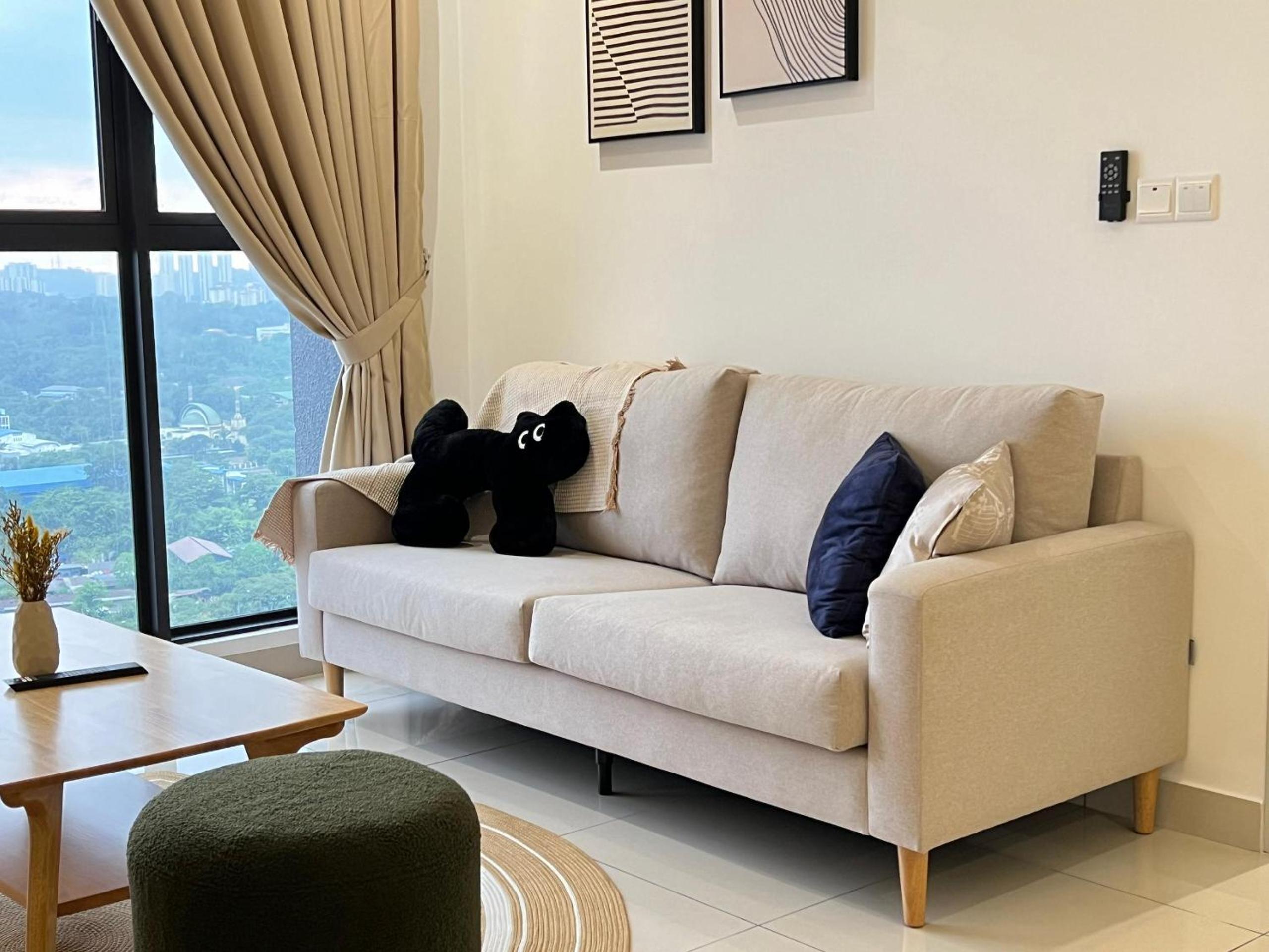 KL City View 2R1B Free Wifi 6pax