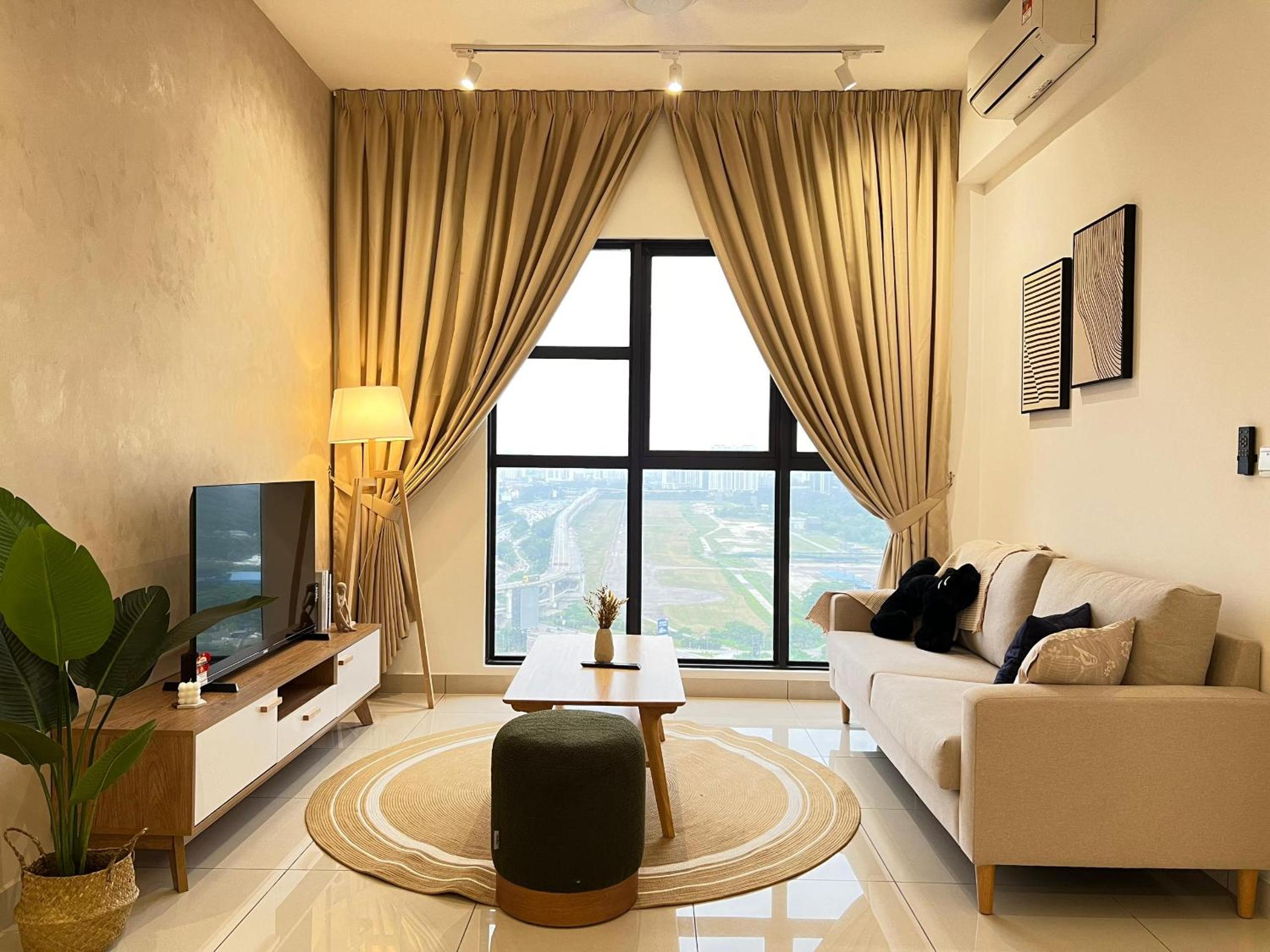 KL City View 2R1B Free Wifi 6pax