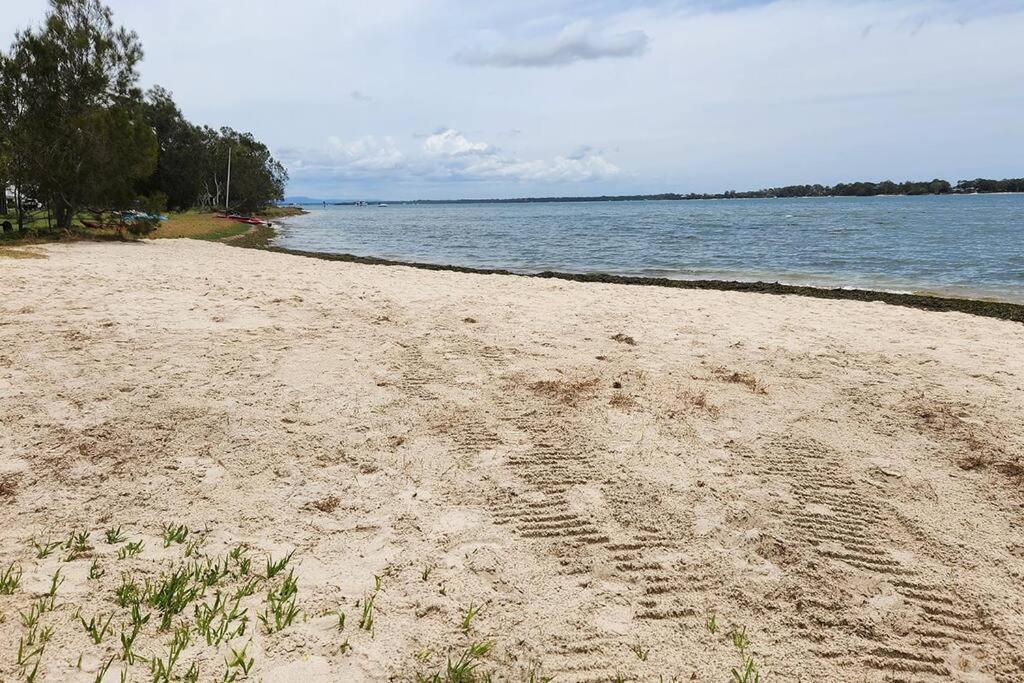 Spinnaker Waters - Entire 2 Bedroom Apartment at Sandstone Point