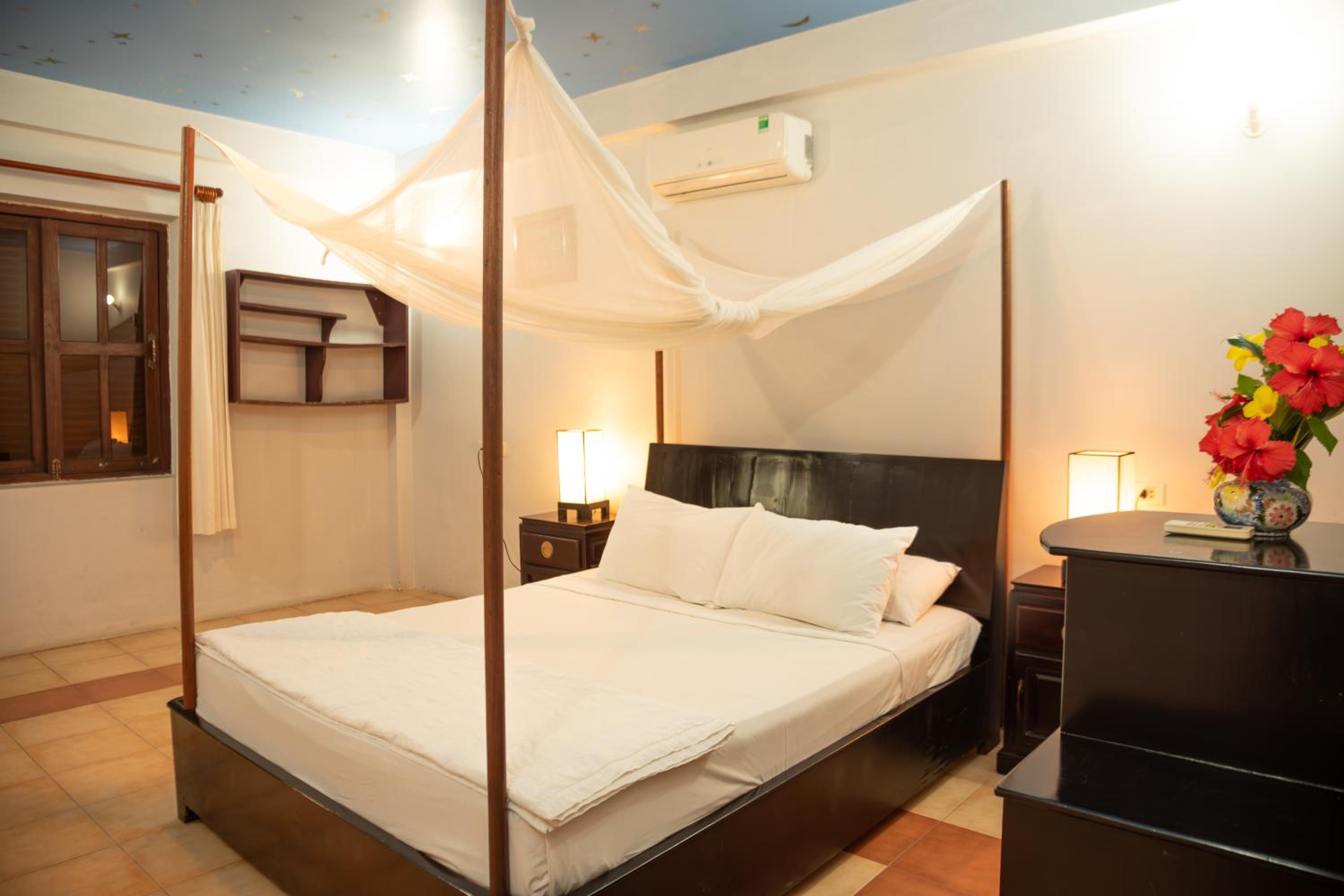 Full Moon Beach Resort